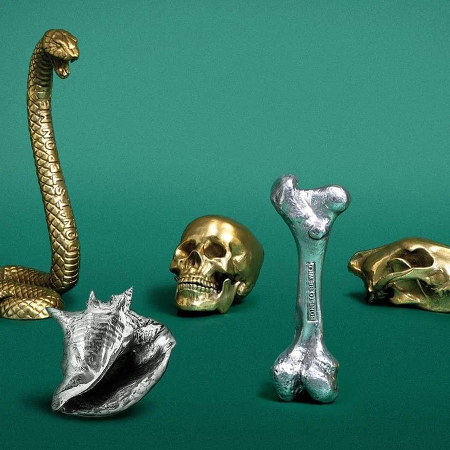 Dekoracja WUNDERKAMMER WOLF SKULL złoty Seletti    Eye on Design