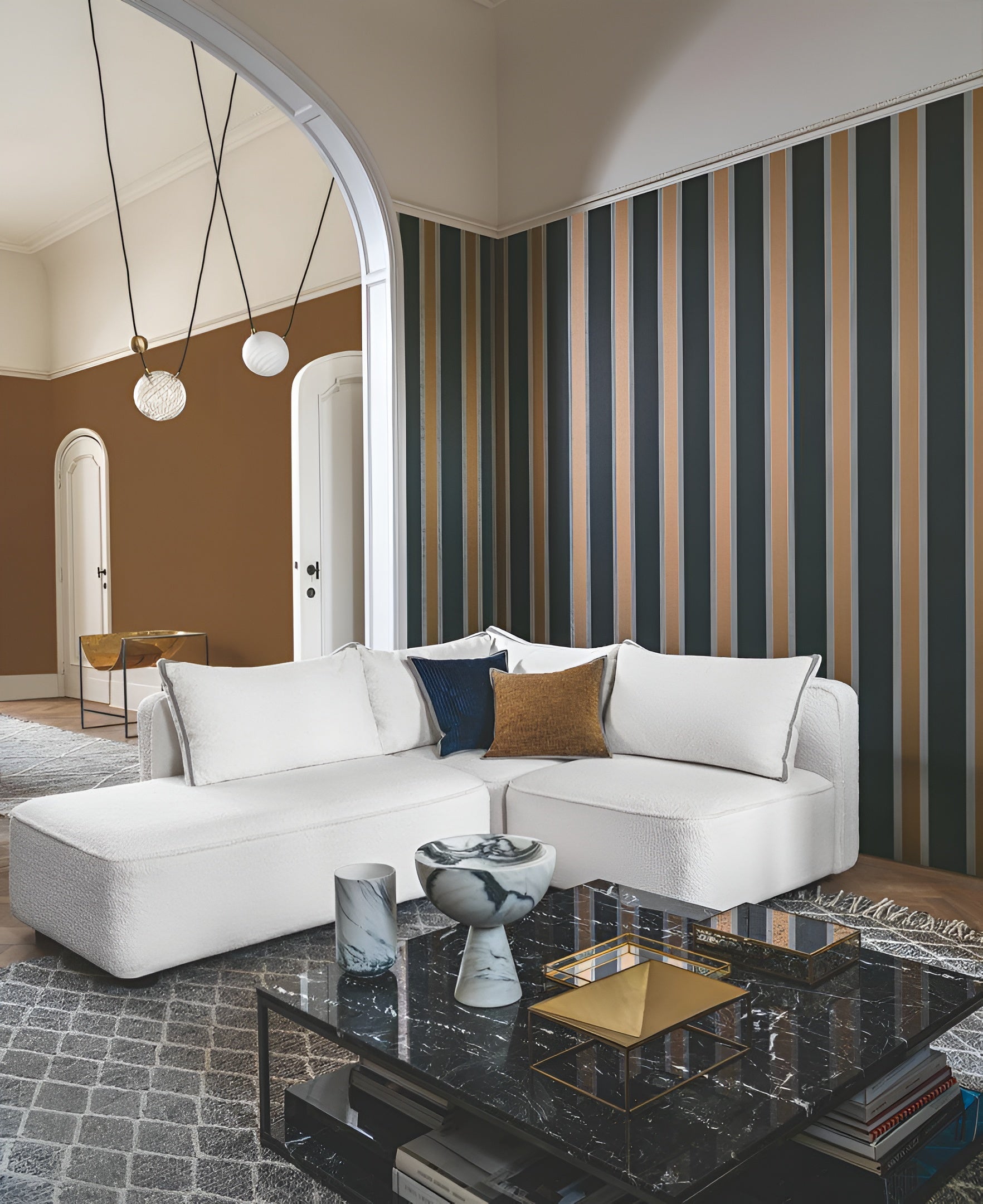 Wallpaper with geometric striped pattern AUTEUIL - BLACK/GOLD black with gold