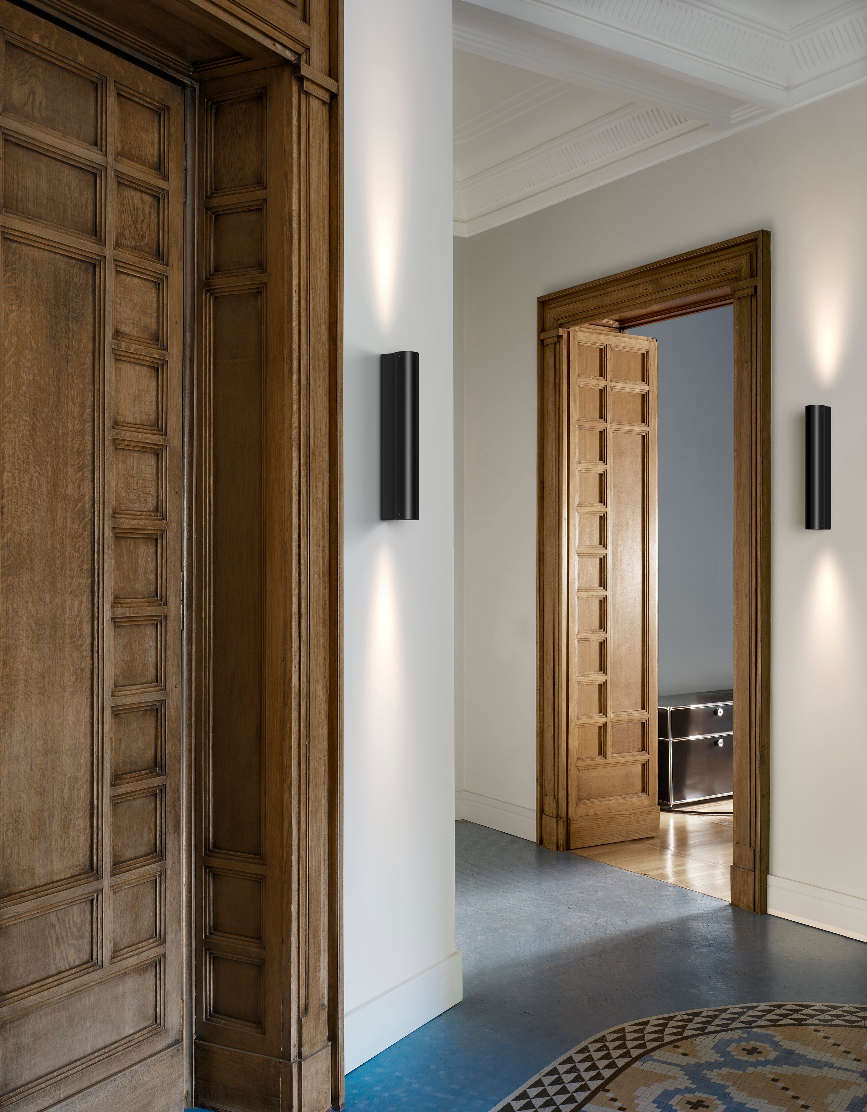 Dvojbodový nástenný svietidlo E04 čierne