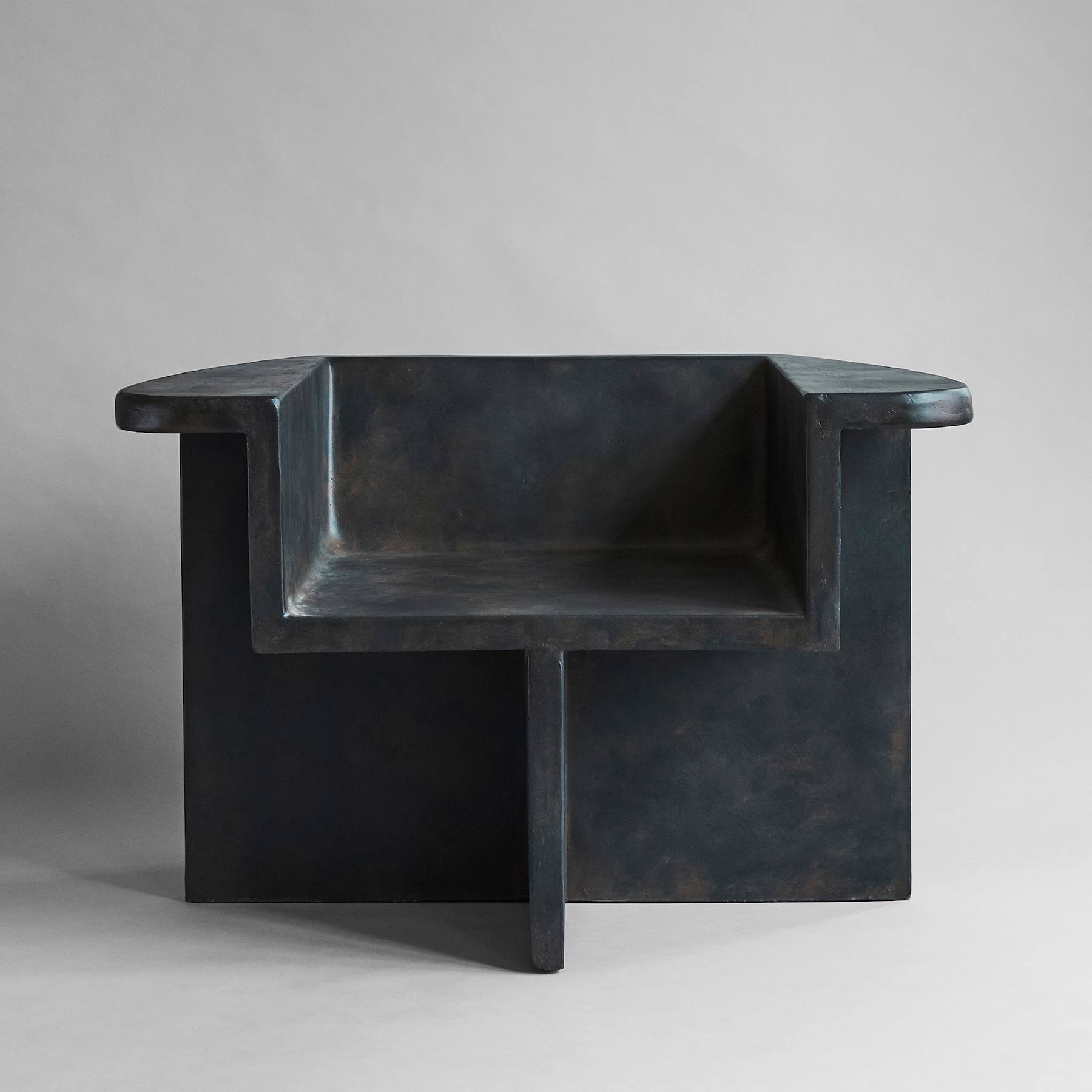 BRUTUS coffee armchair