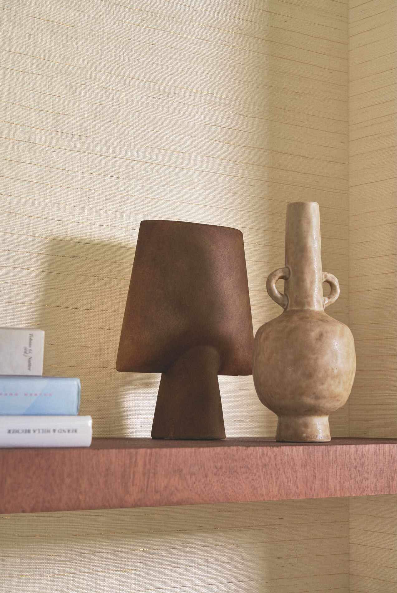 Tapeta štruktúrna prírodná napodobňujúca listy agávy STRIATA - ANTRACIT/SILVER antracitový so strieborným