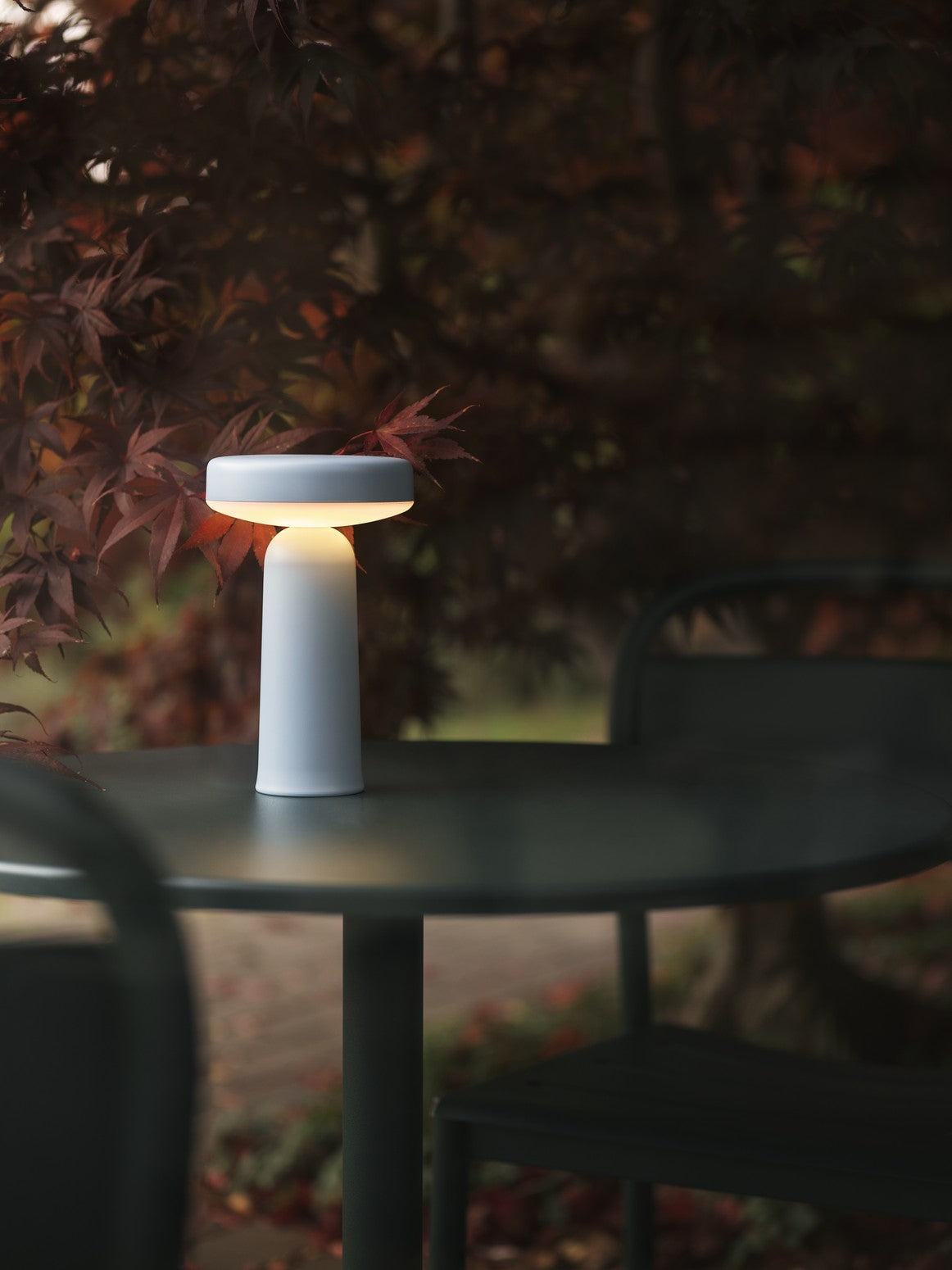 Round outdoor bar table LINEAR dark green steel
