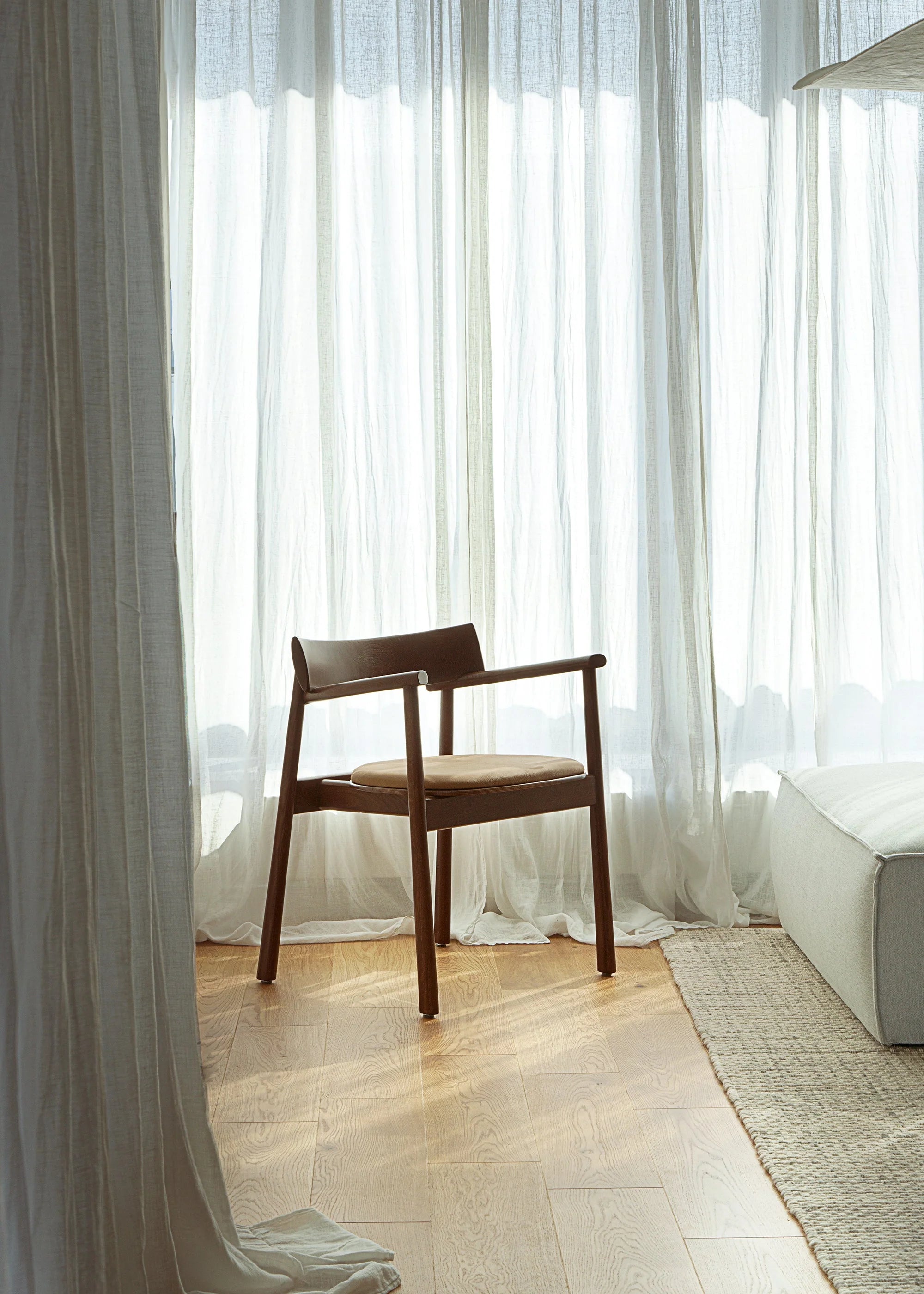 ELIPSA SOFT Chair dark oak wood with brown leather