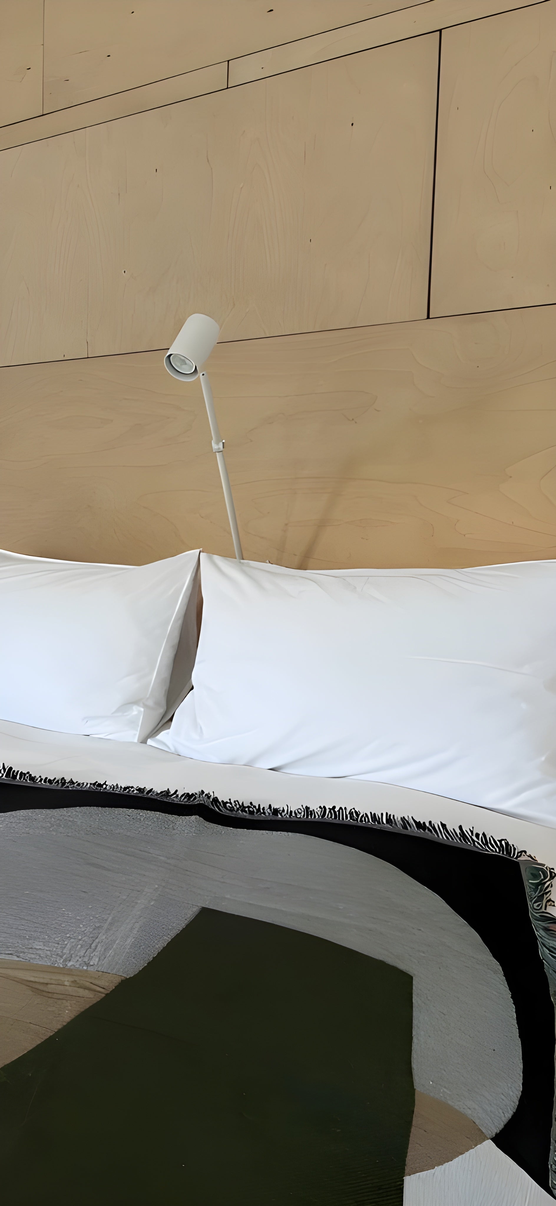 Entire Tapestry Bedspread in Beige with Olive