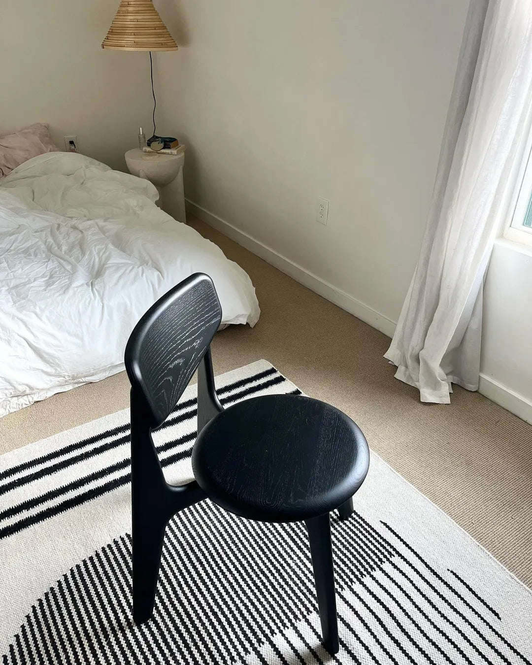 Stolička SLAB čierne dubové drevo