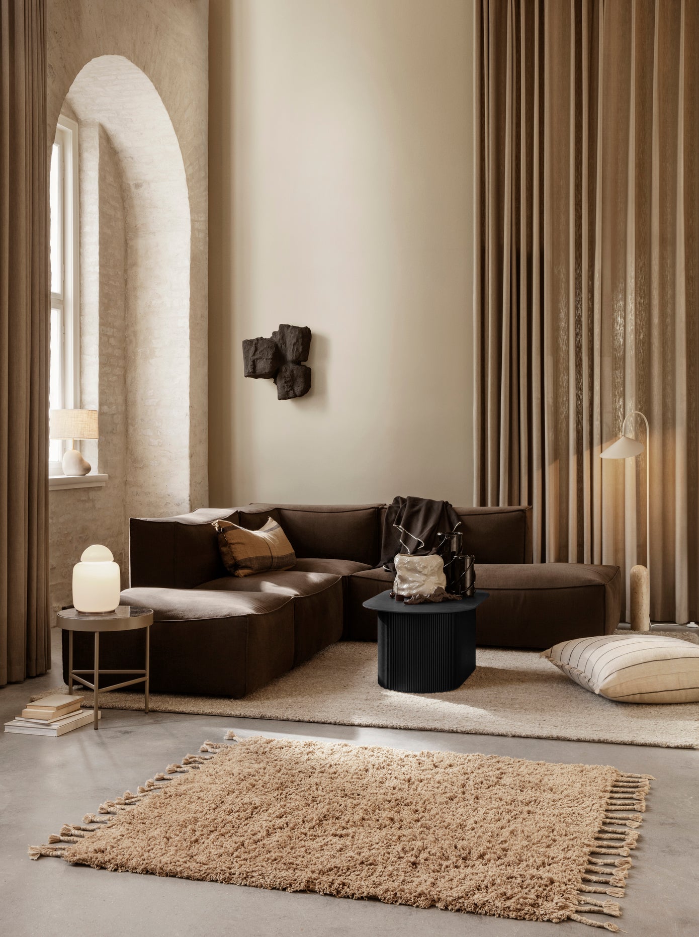 TUCK beige pot
