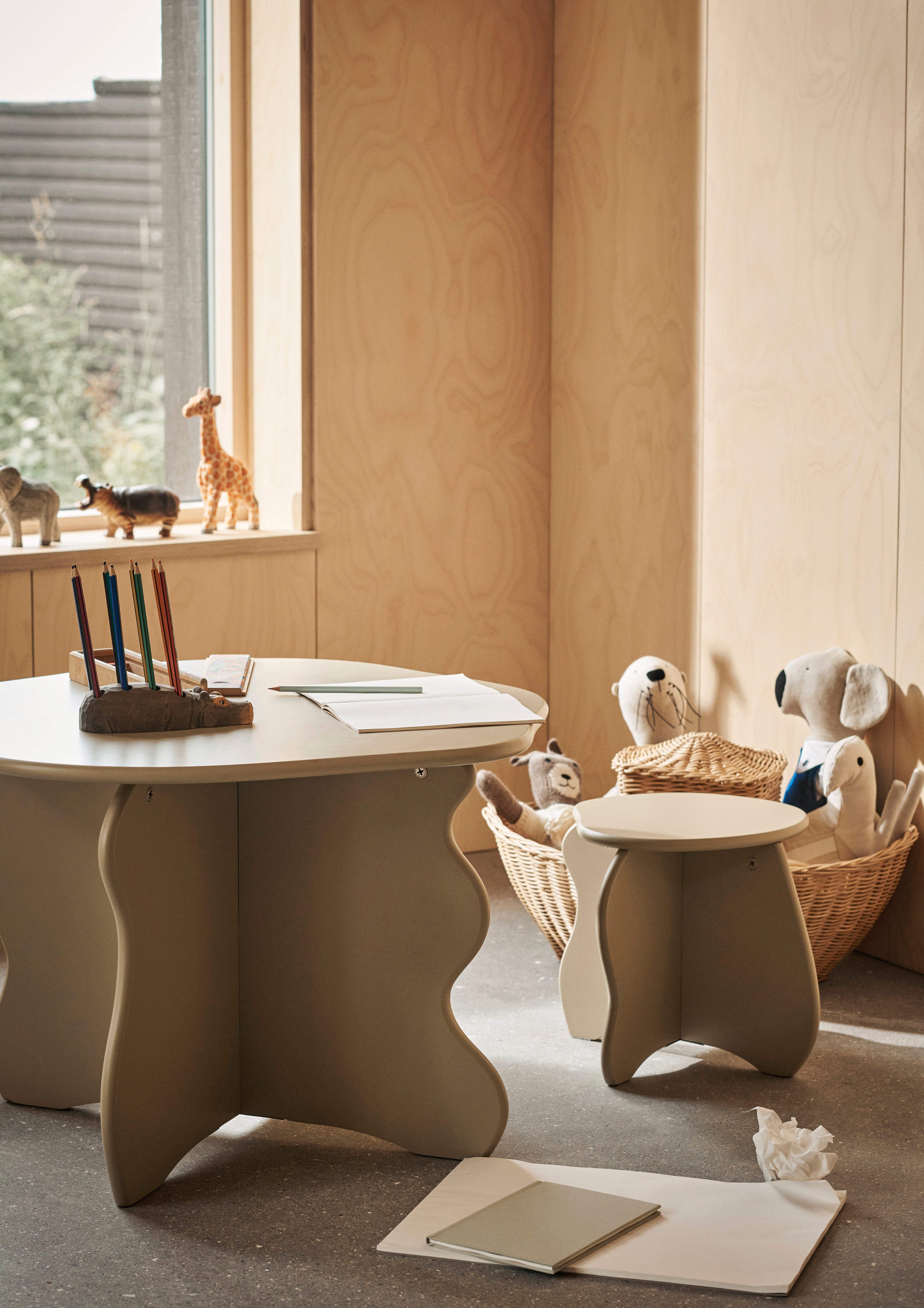SLOPE children's stool beige