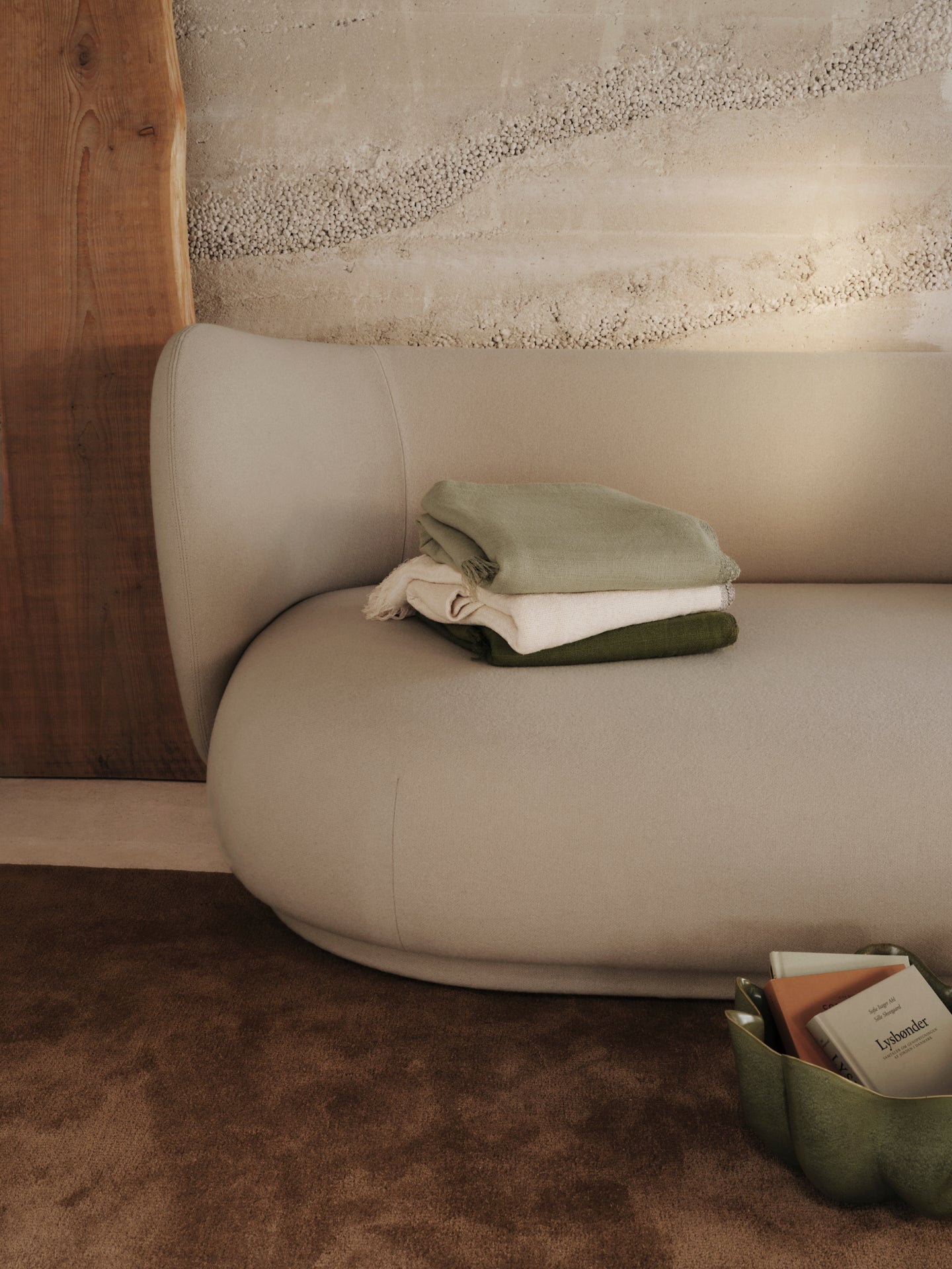WEAVER bedspread broken white
