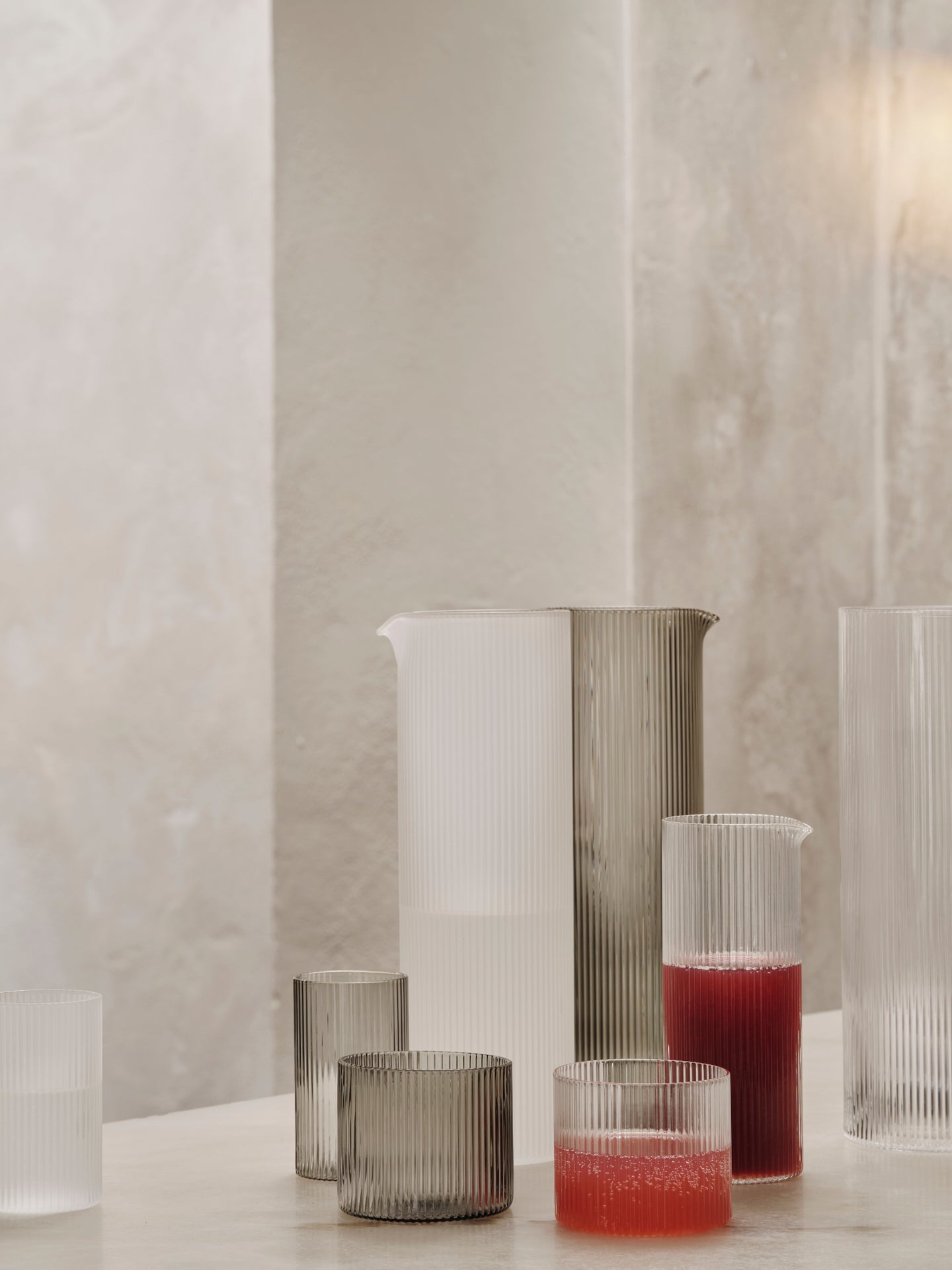 Sklenený džbán na mlieko RIPPLE