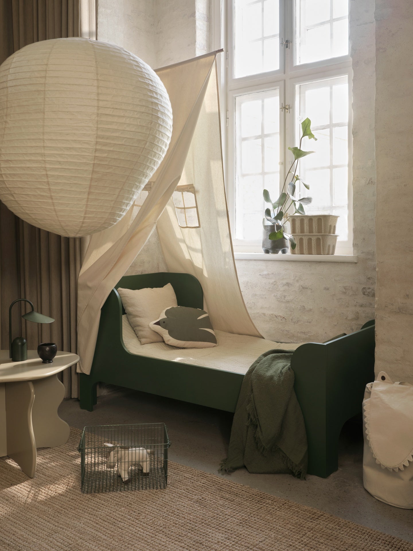 SILL JUNIOR children's bed juicy green