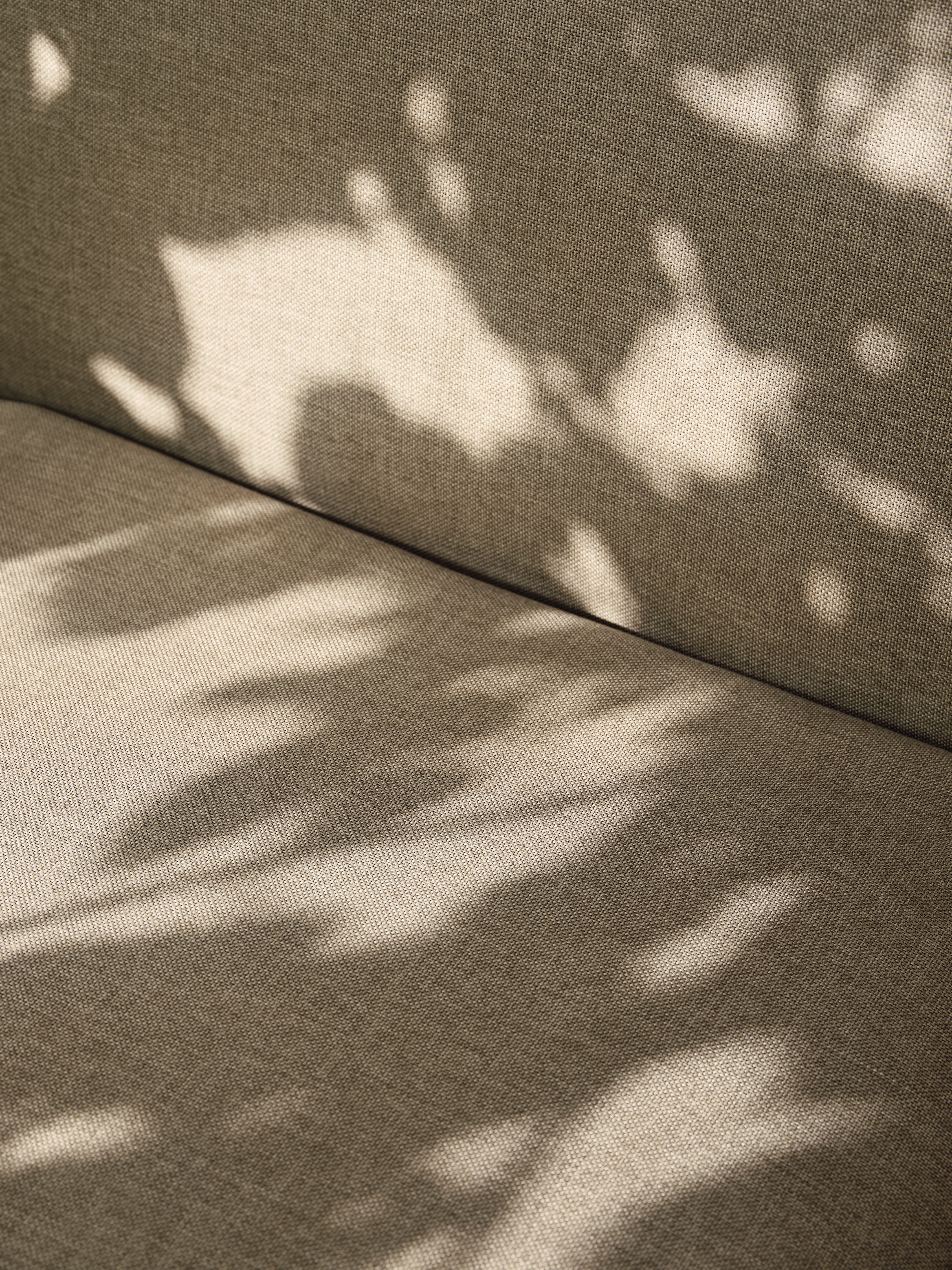 2-person sofa external desert beige with a black base