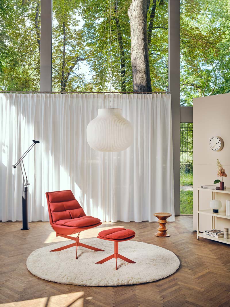 Fat frank footrest upholstered