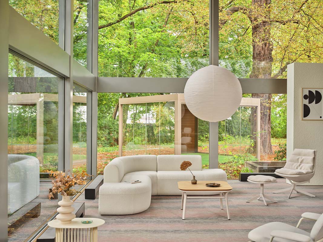 Fat frank footrest upholstered