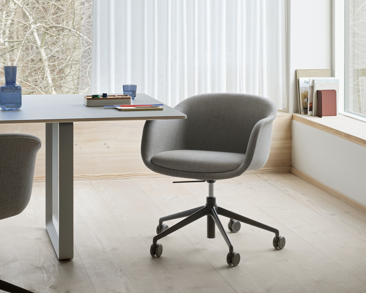 Gray table 70/70