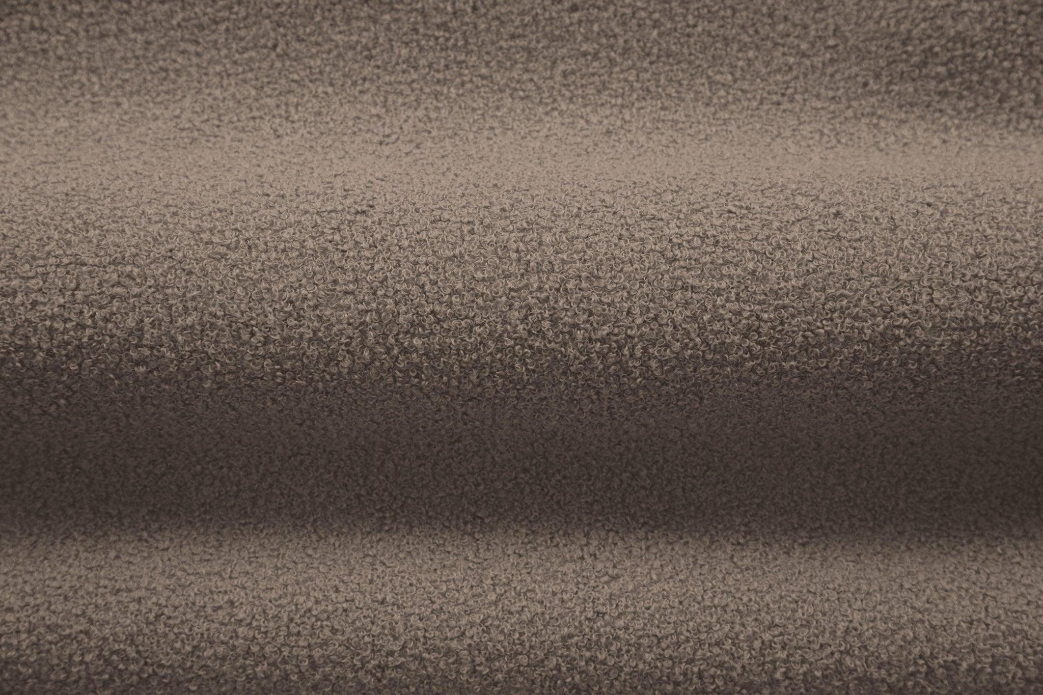 Fotel ALDRIN jasnobrązowy boucle Windsor & Co    Eye on Design