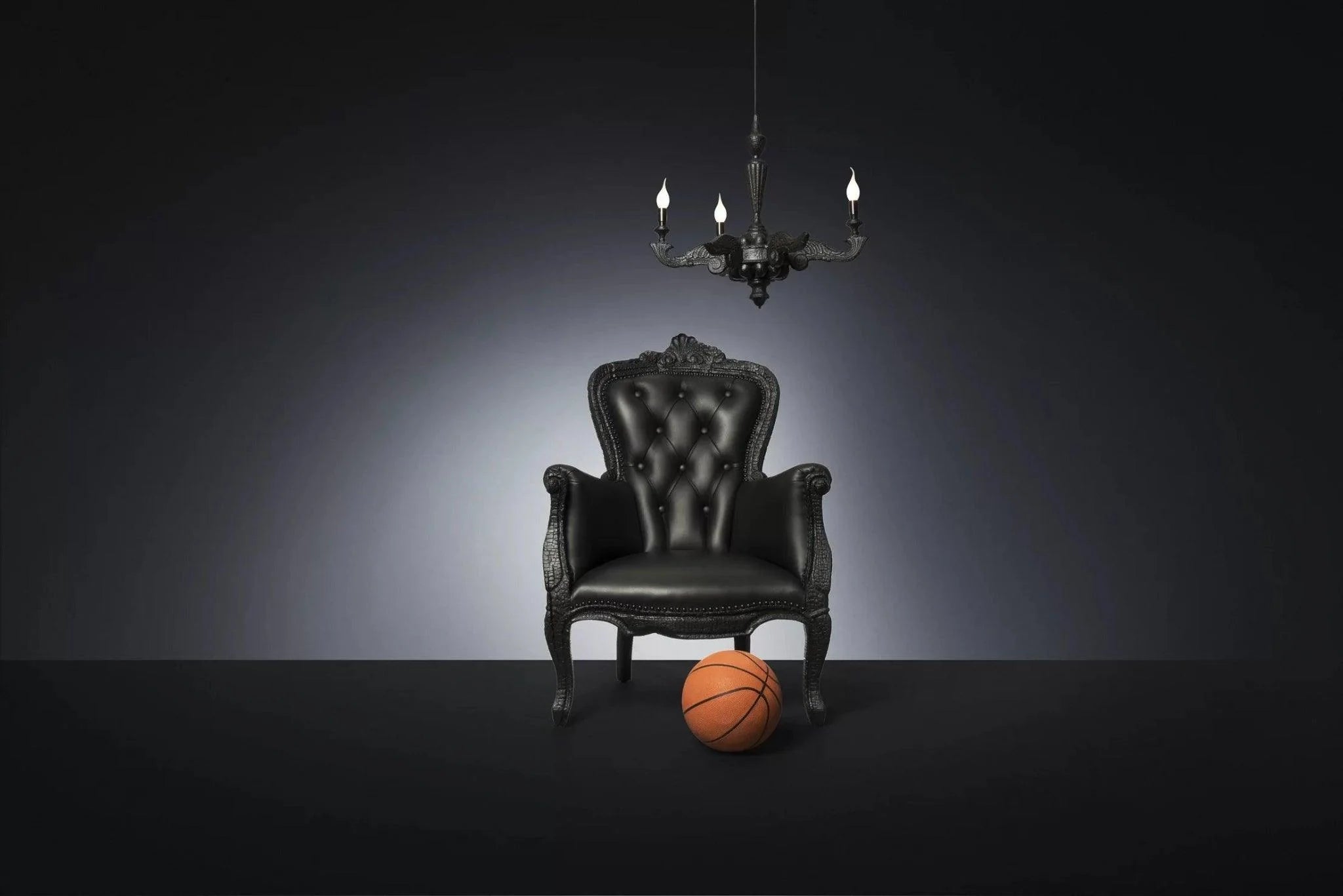 SMOKE armchair black Moooi Eye on Design