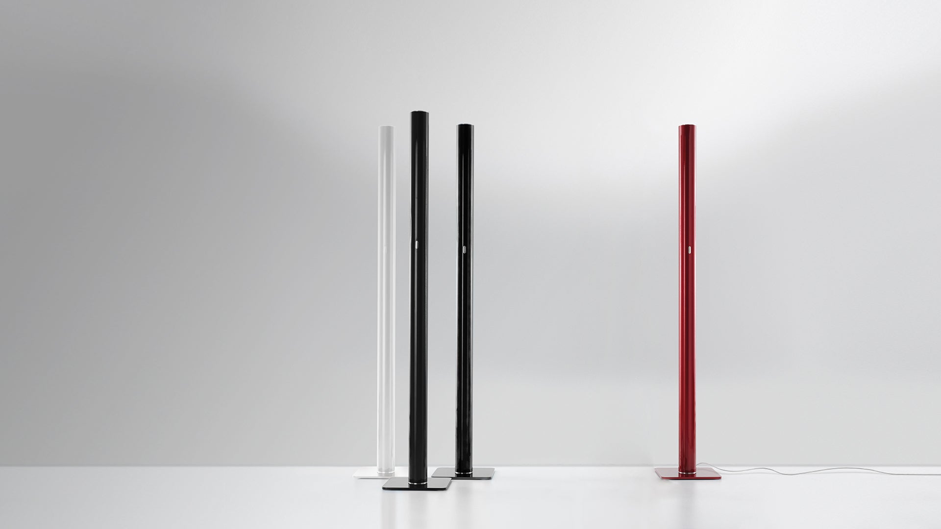 Stojaca lampa LLIO rubínová červená