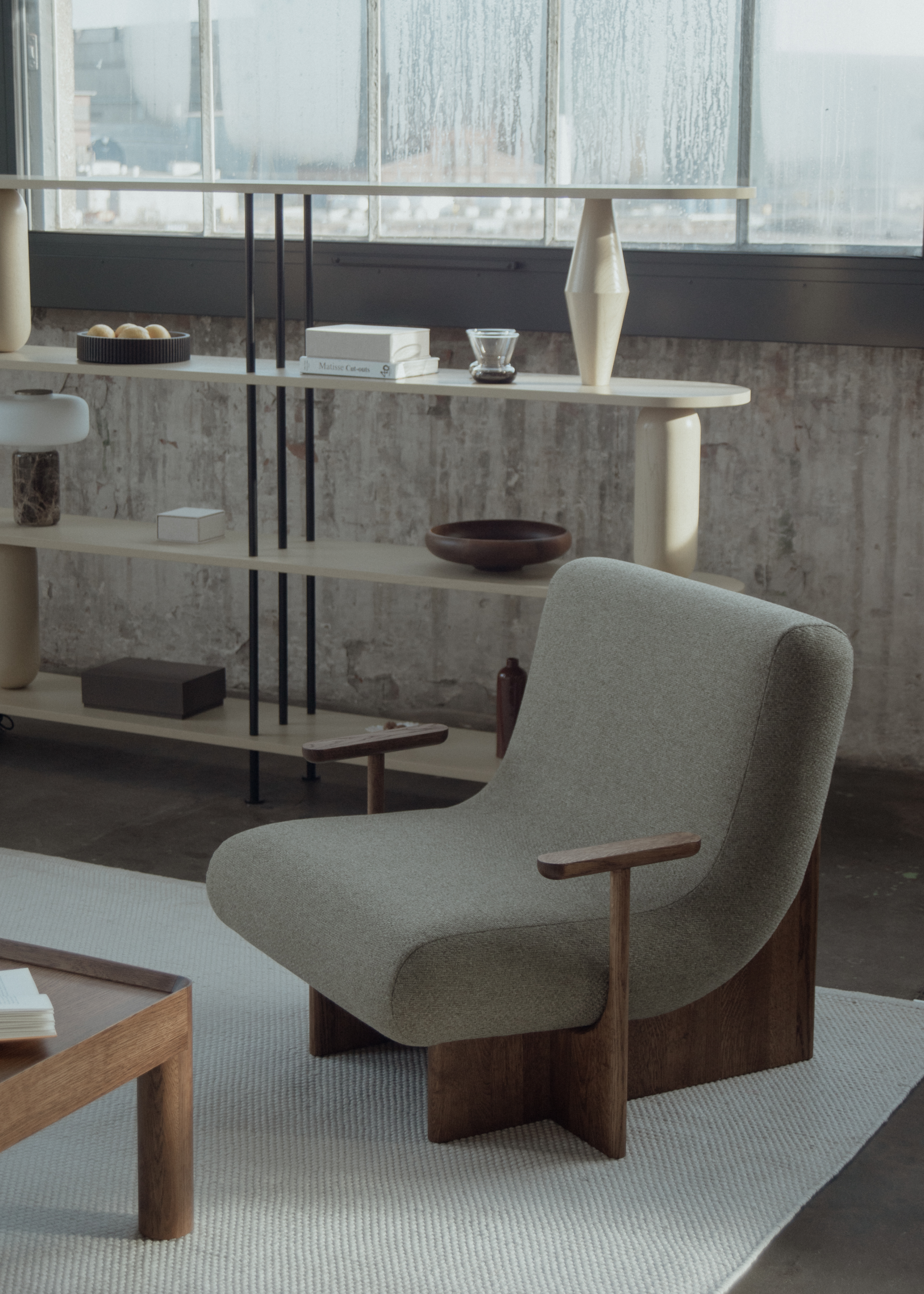 KIVO Armchair in Brown with Dark Oak Base