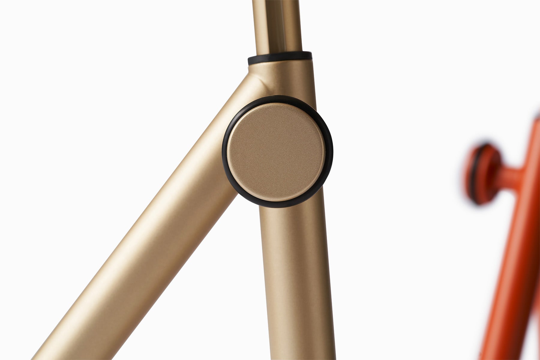 Bočný stolík KOJI zlatý