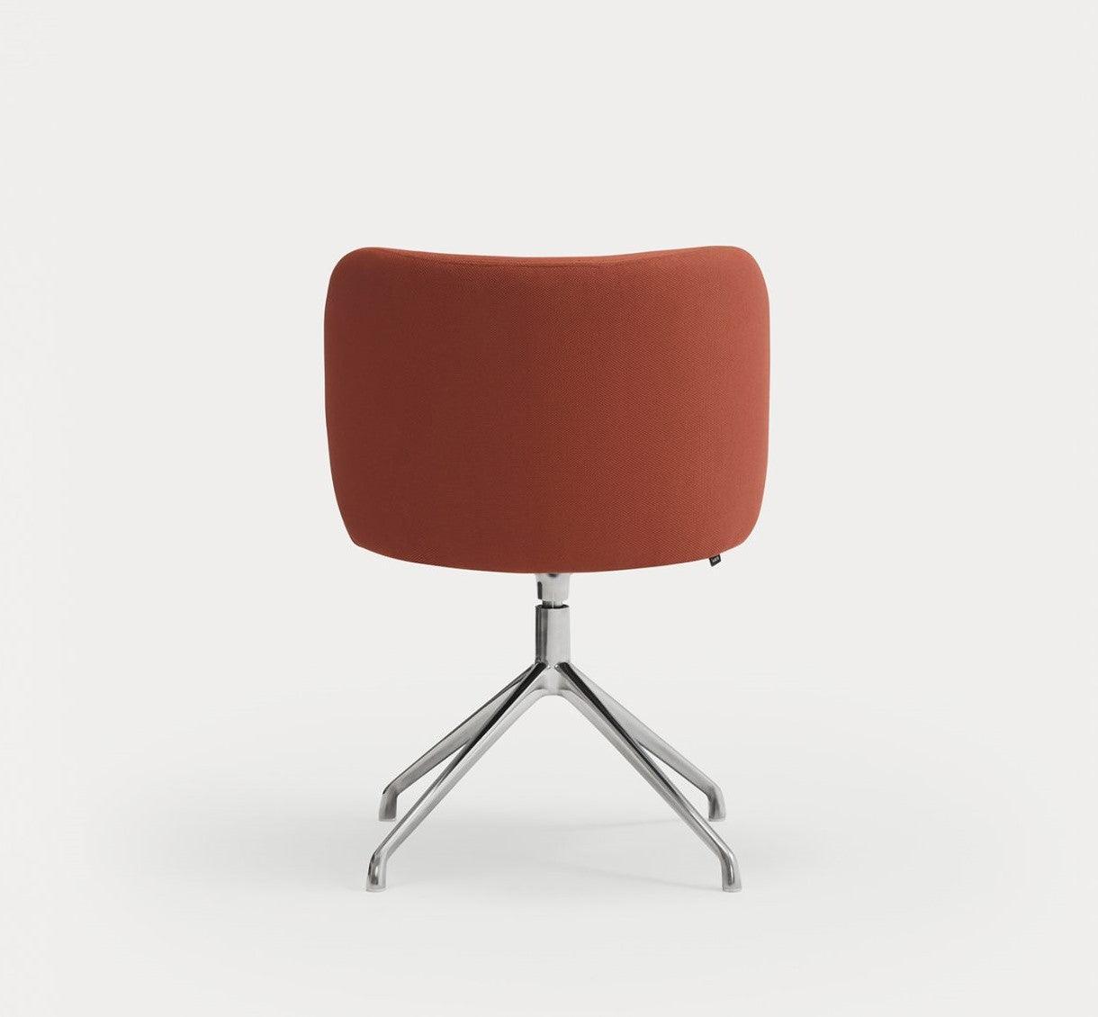 Krzesło obrotowe MOGI czerwony z chromowaną podstawą Teulat    Eye on Design