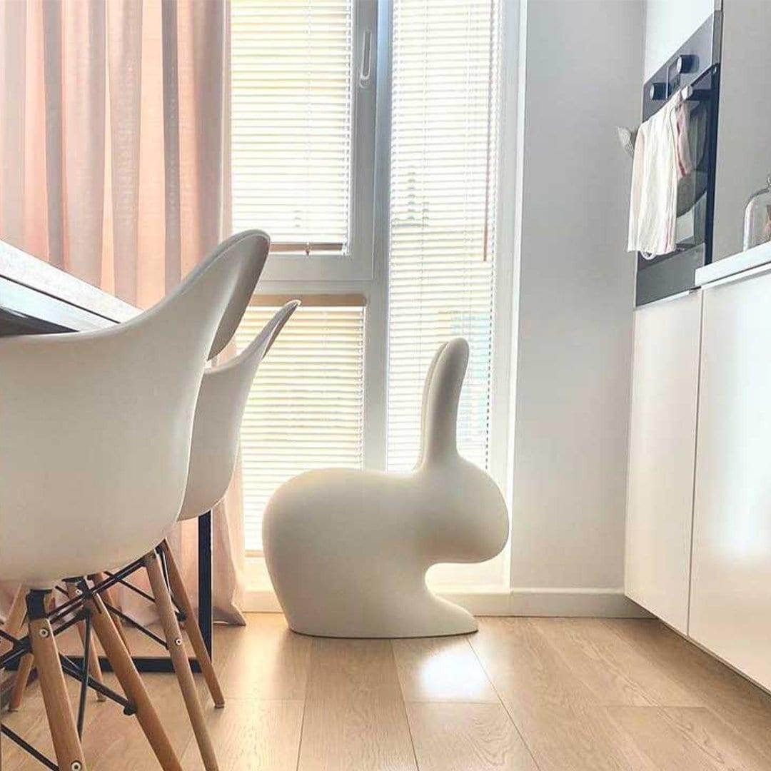 Krzesło RABBIT gołębi szary Qeeboo    Eye on Design