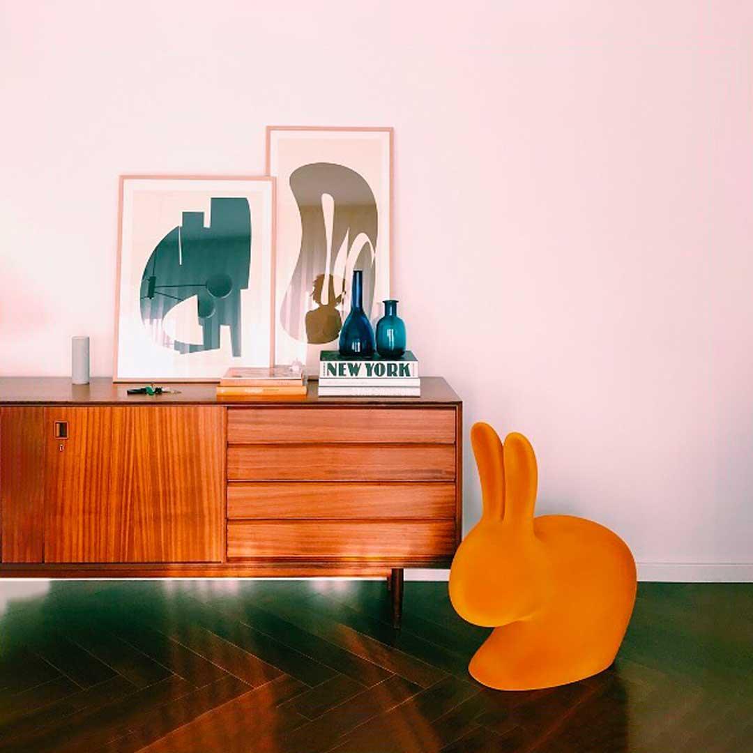 Krzesło RABBIT VELVET fioletowy Qeeboo    Eye on Design