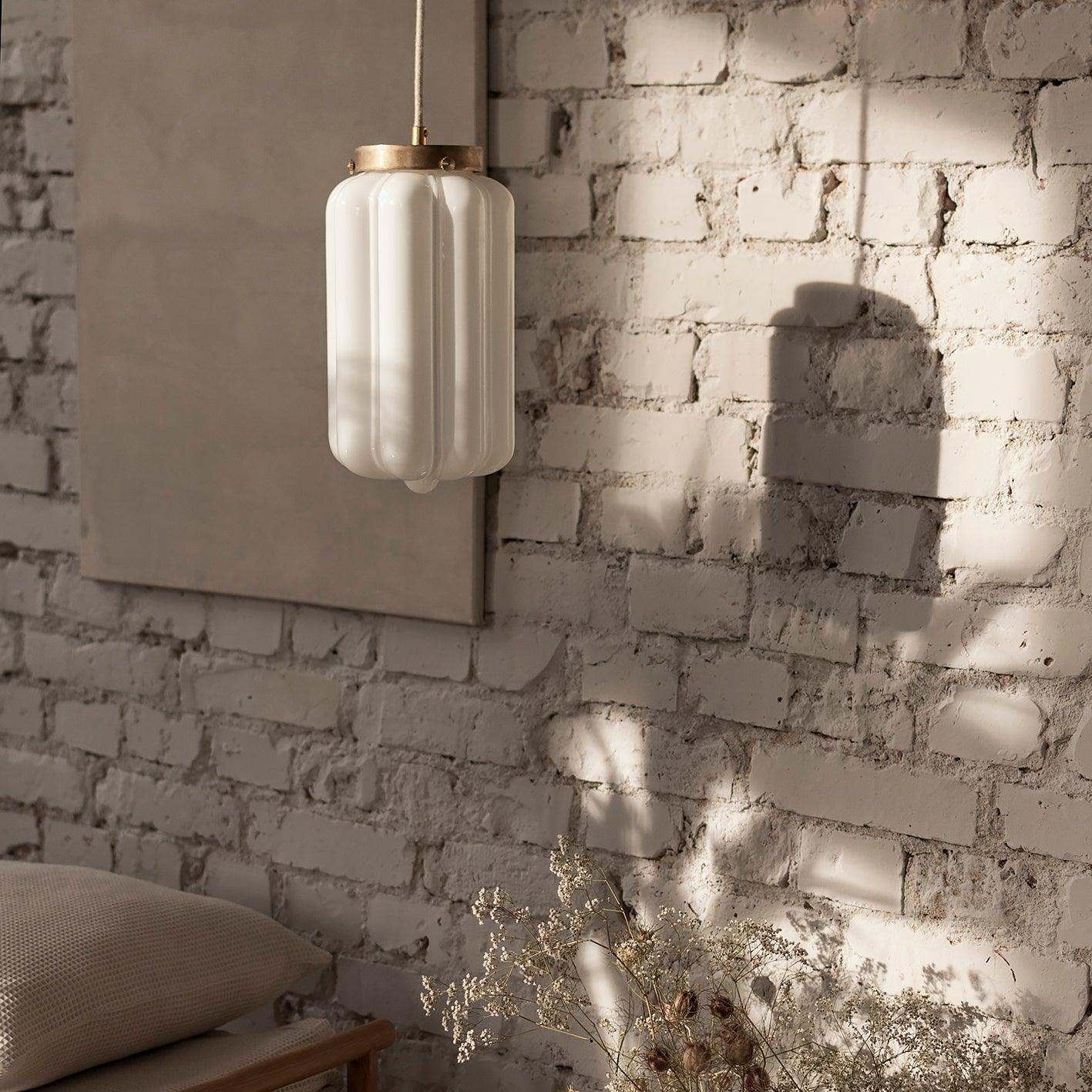 Lampa wisząca DECO nikiel Embassy Interiors    Eye on Design