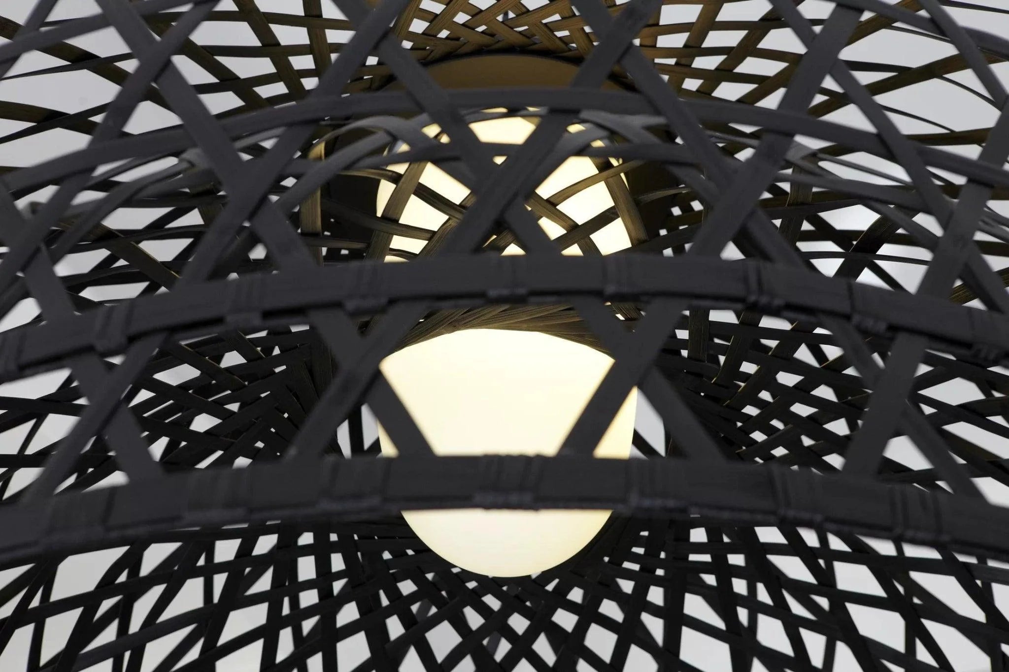 EMPEROR SUSPENDED pendant lamp black Moooi Eye on Design