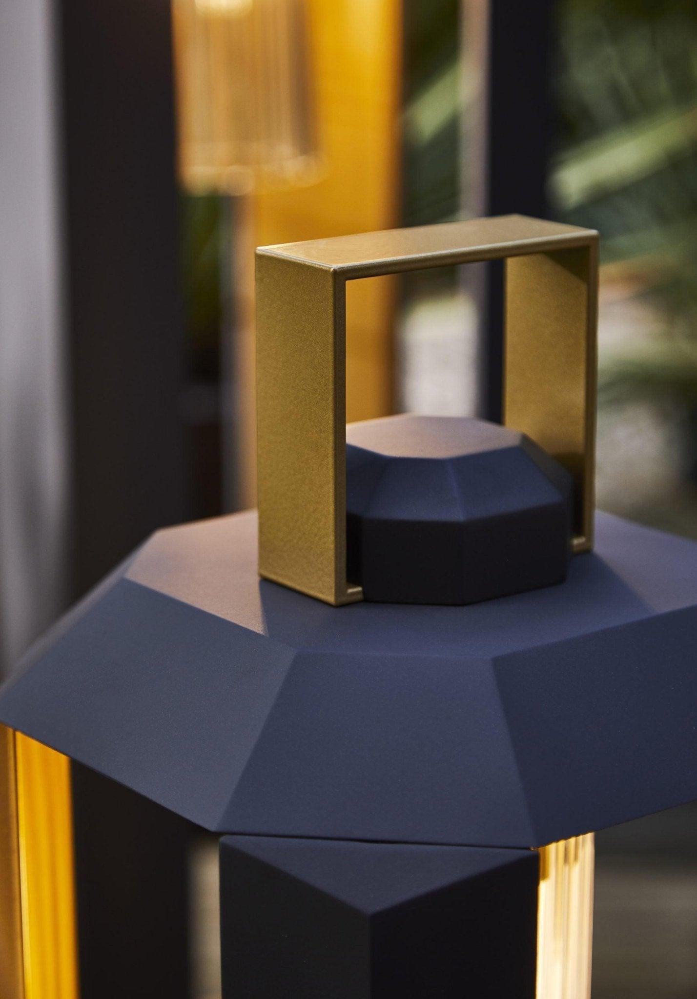 Lampa zewnętrzna CUBE ciemnobrązowy Contardi    Eye on Design