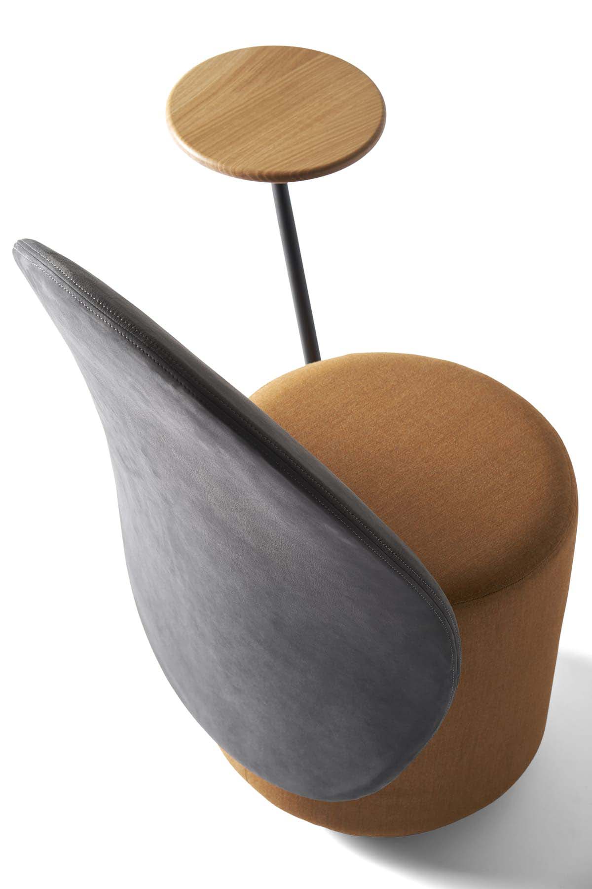 LOOMI upholstered armchair with table