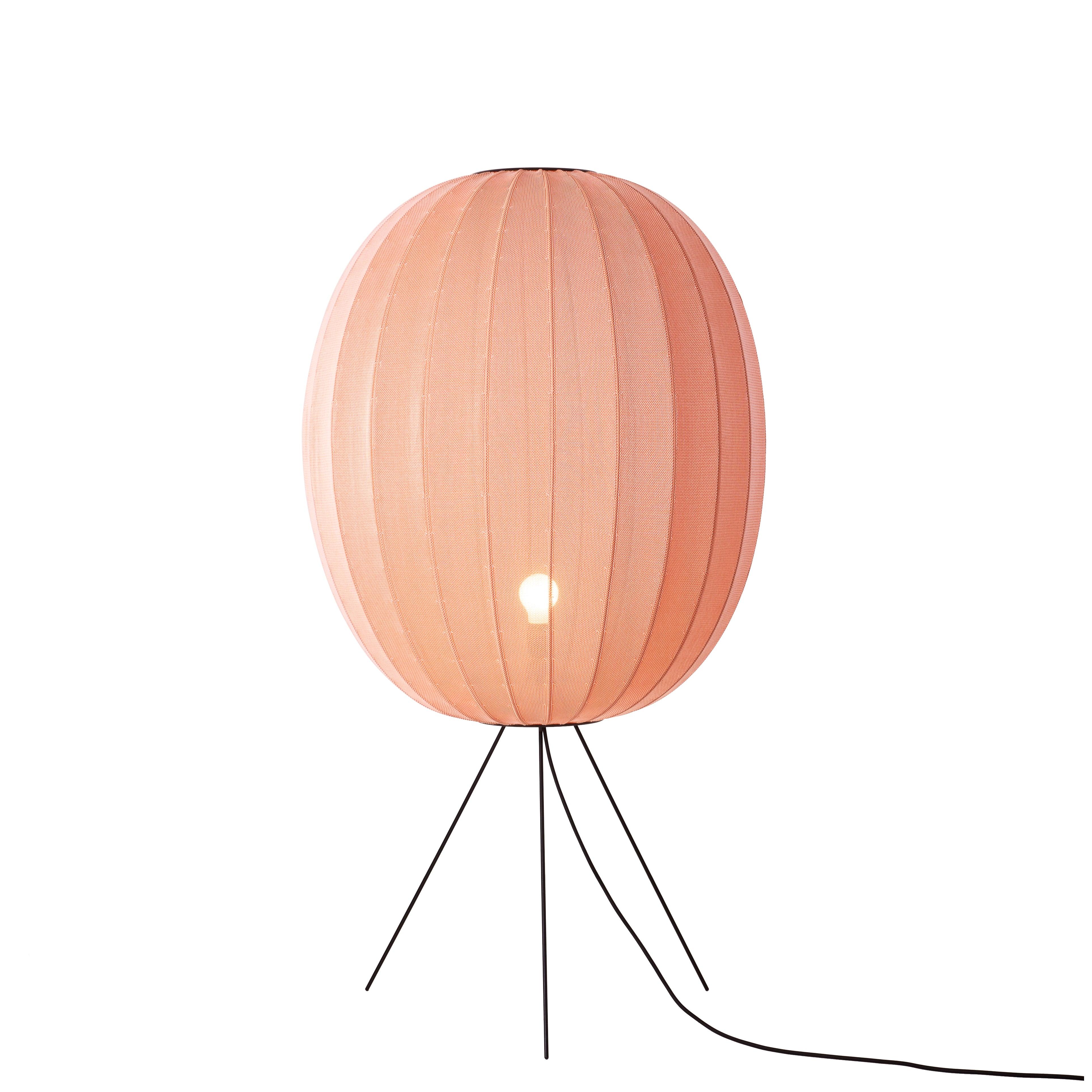 KNIT-WIT Coral Tripod Floor Lamp