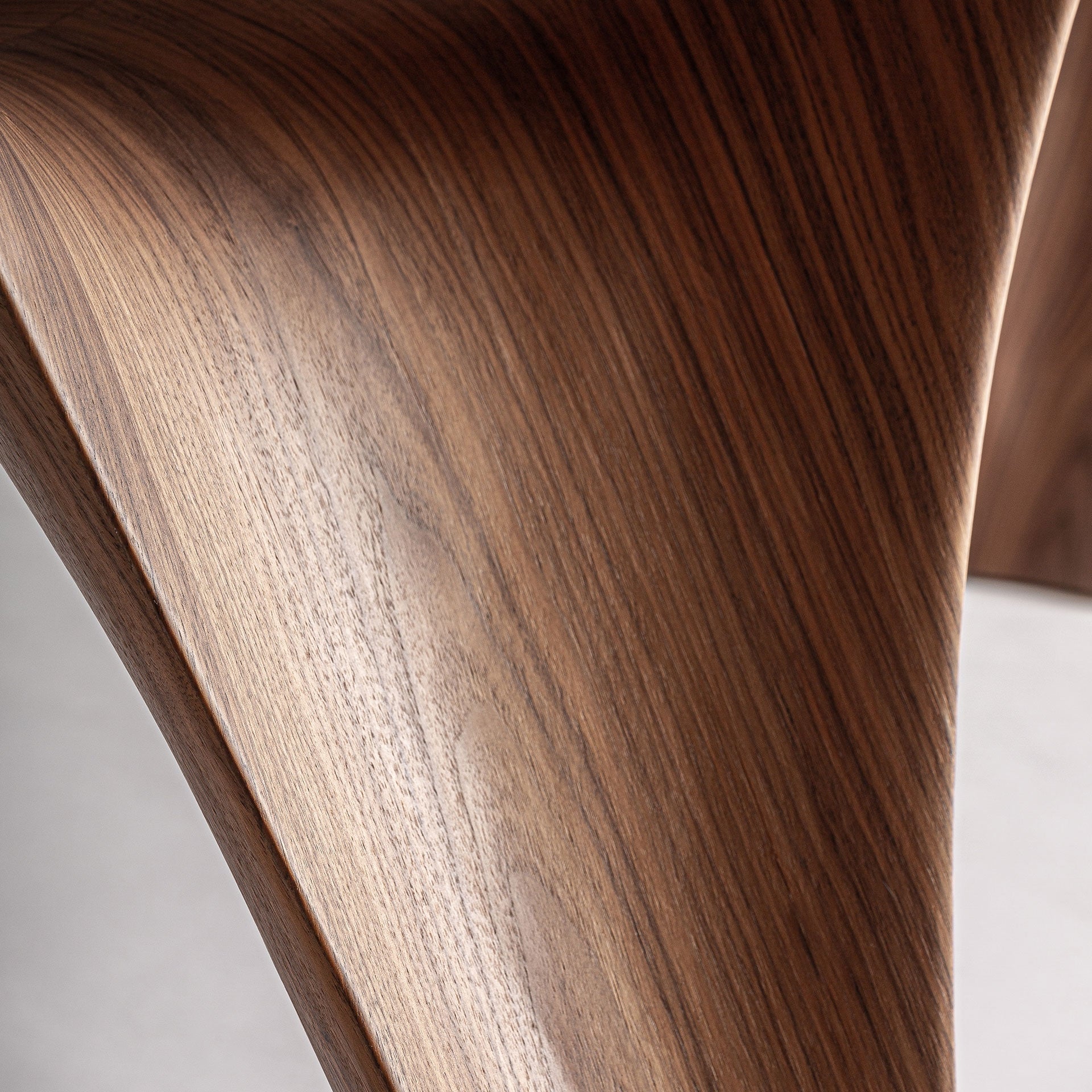 BILZEN Walnut Veneer Table