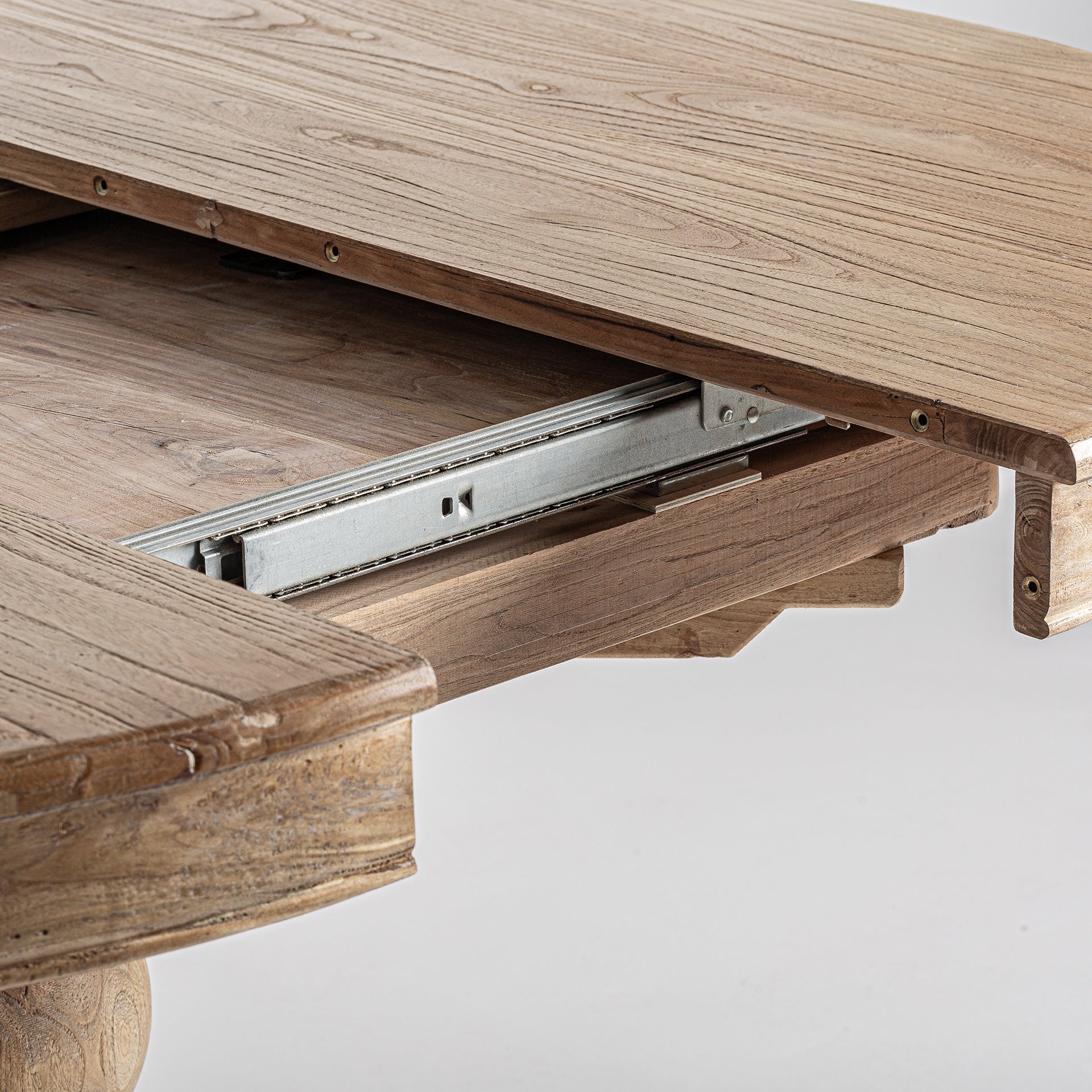 SONVIGO Round Extendable Table, Recycled Ash Wood