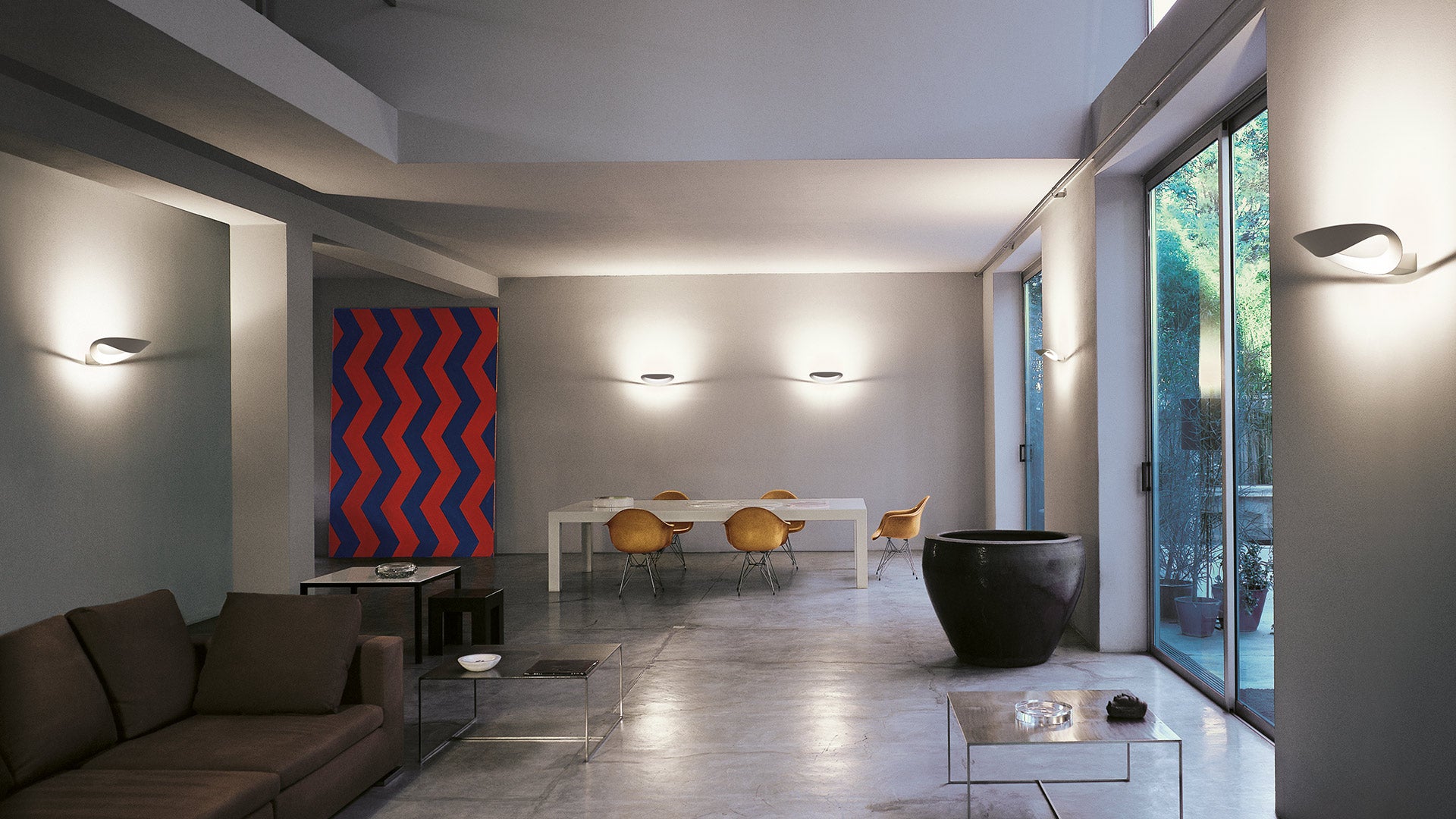 White MESMERI LED Wall Lamp