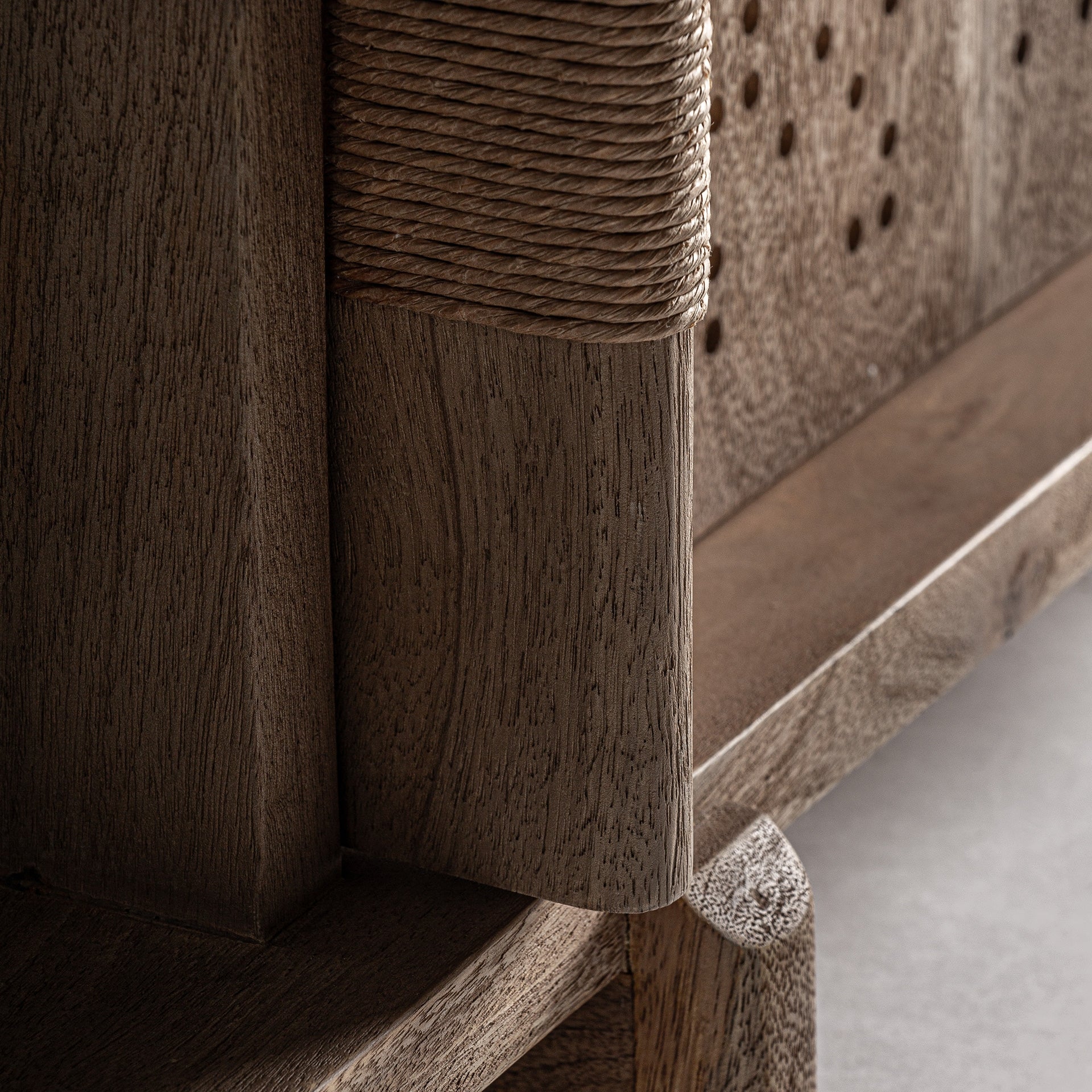 RTV skrinka JACQUARD mango drevo