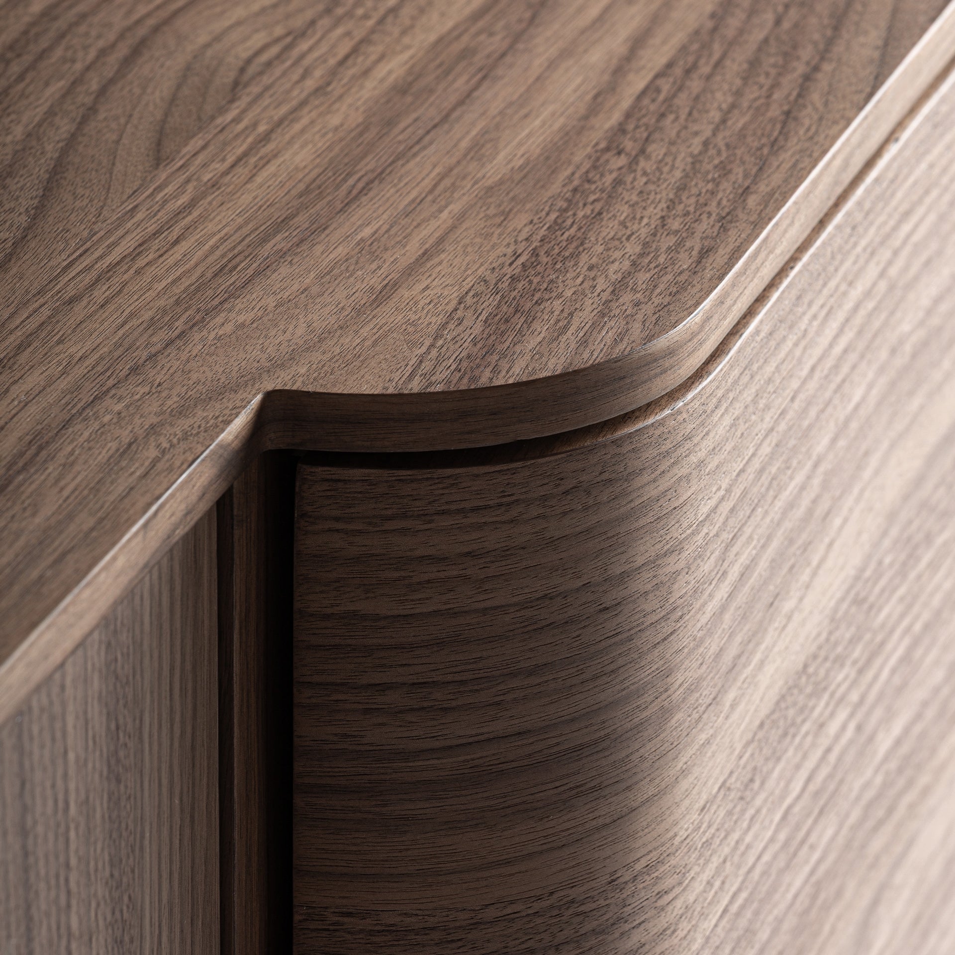 Televízna skrinka KEXBY orechový dyha