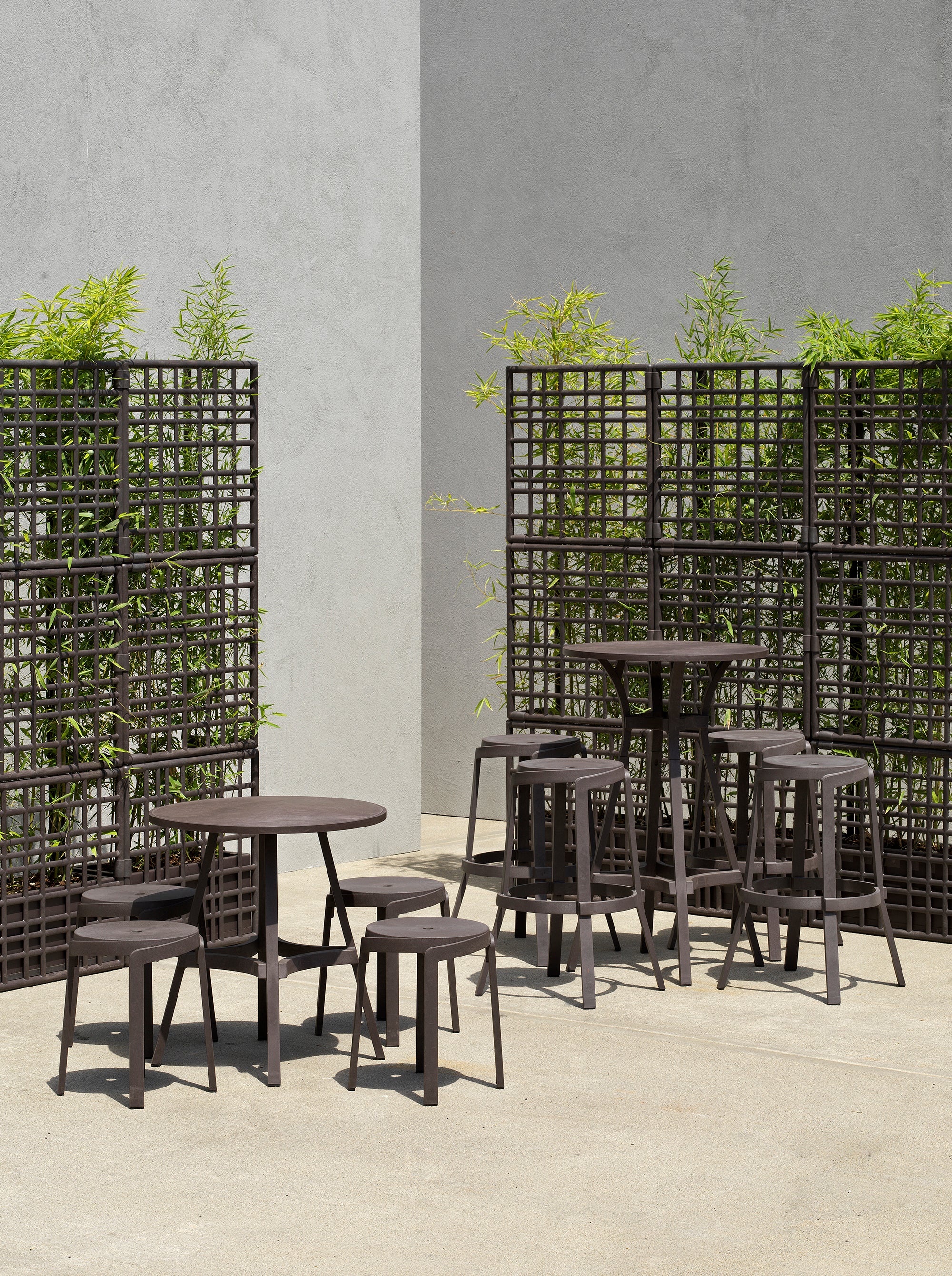 Round Outdoor Table COMBO Graphite