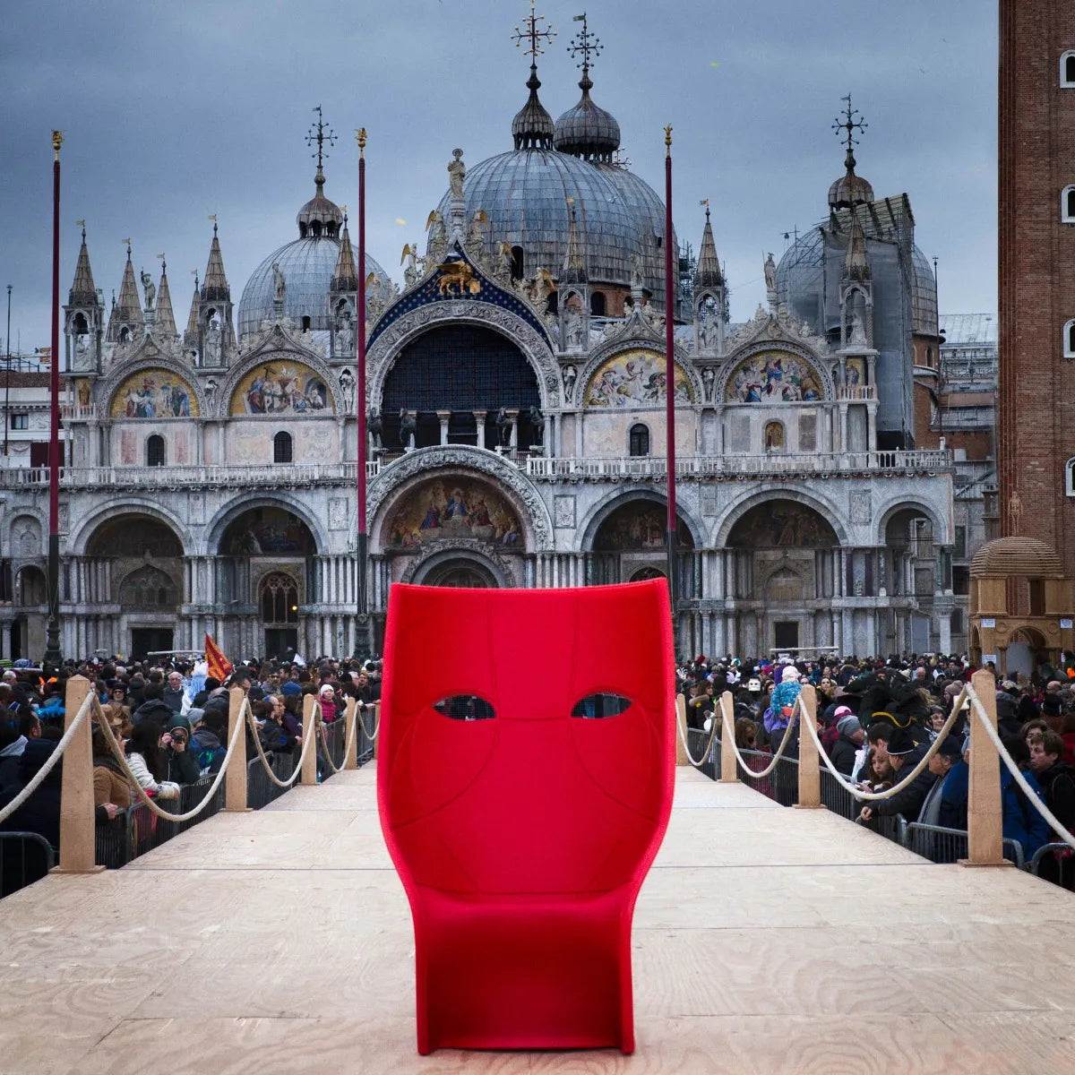 Kreslo NEMO červené