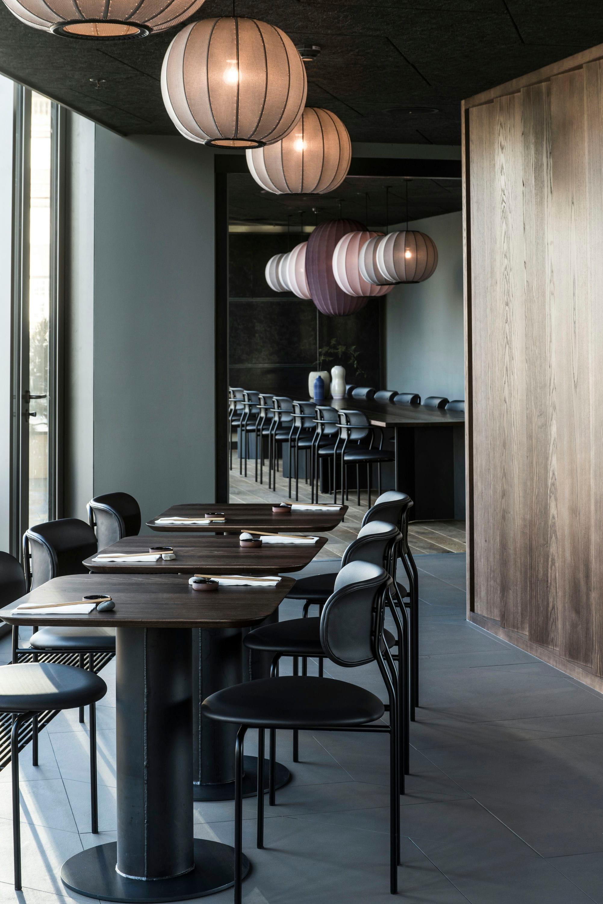 Závesná lampa KNIT-WIT ROUND burgundská