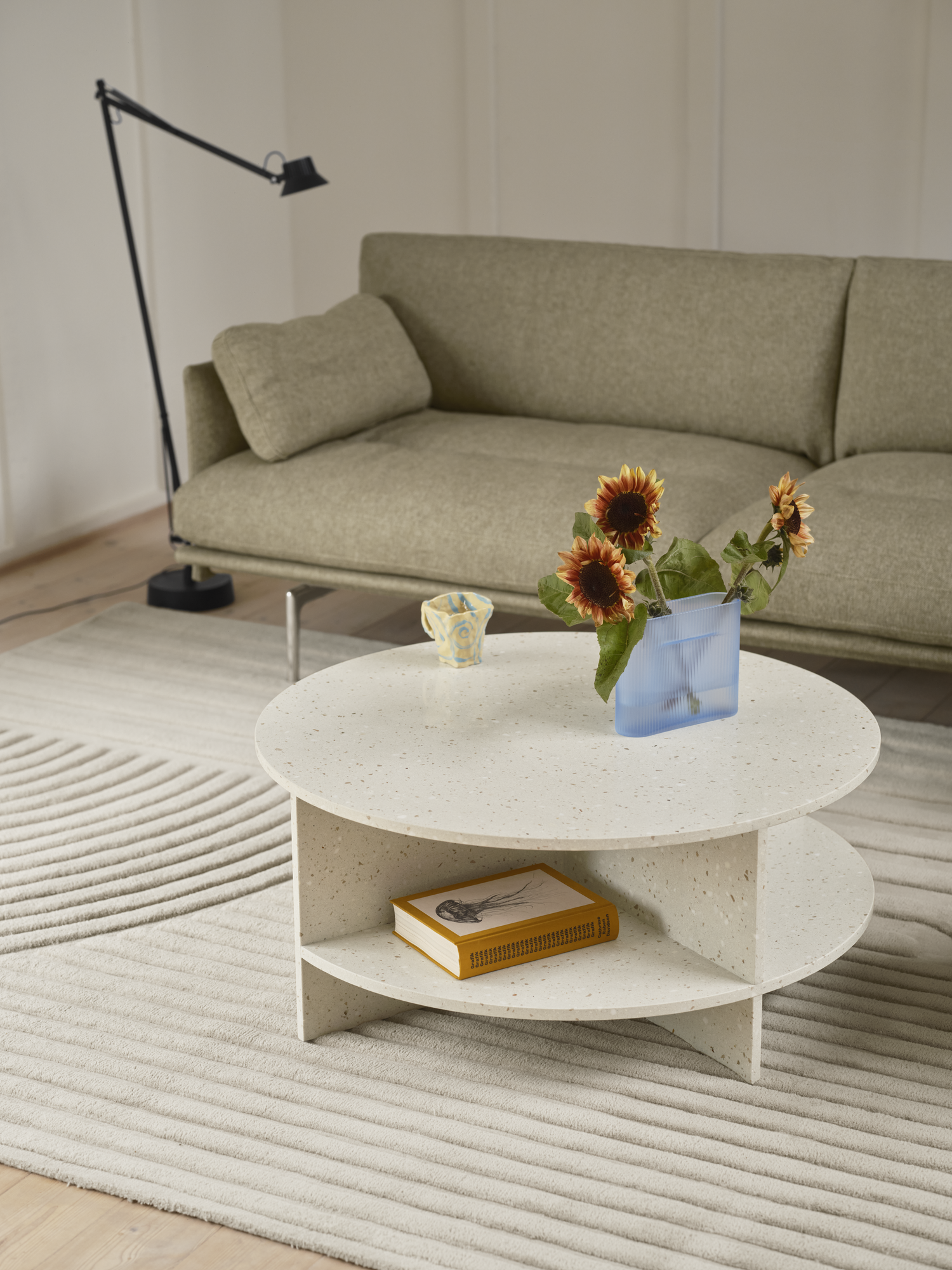 Sofa pre 2 osoby OUTLINE SOFT čalúnená
