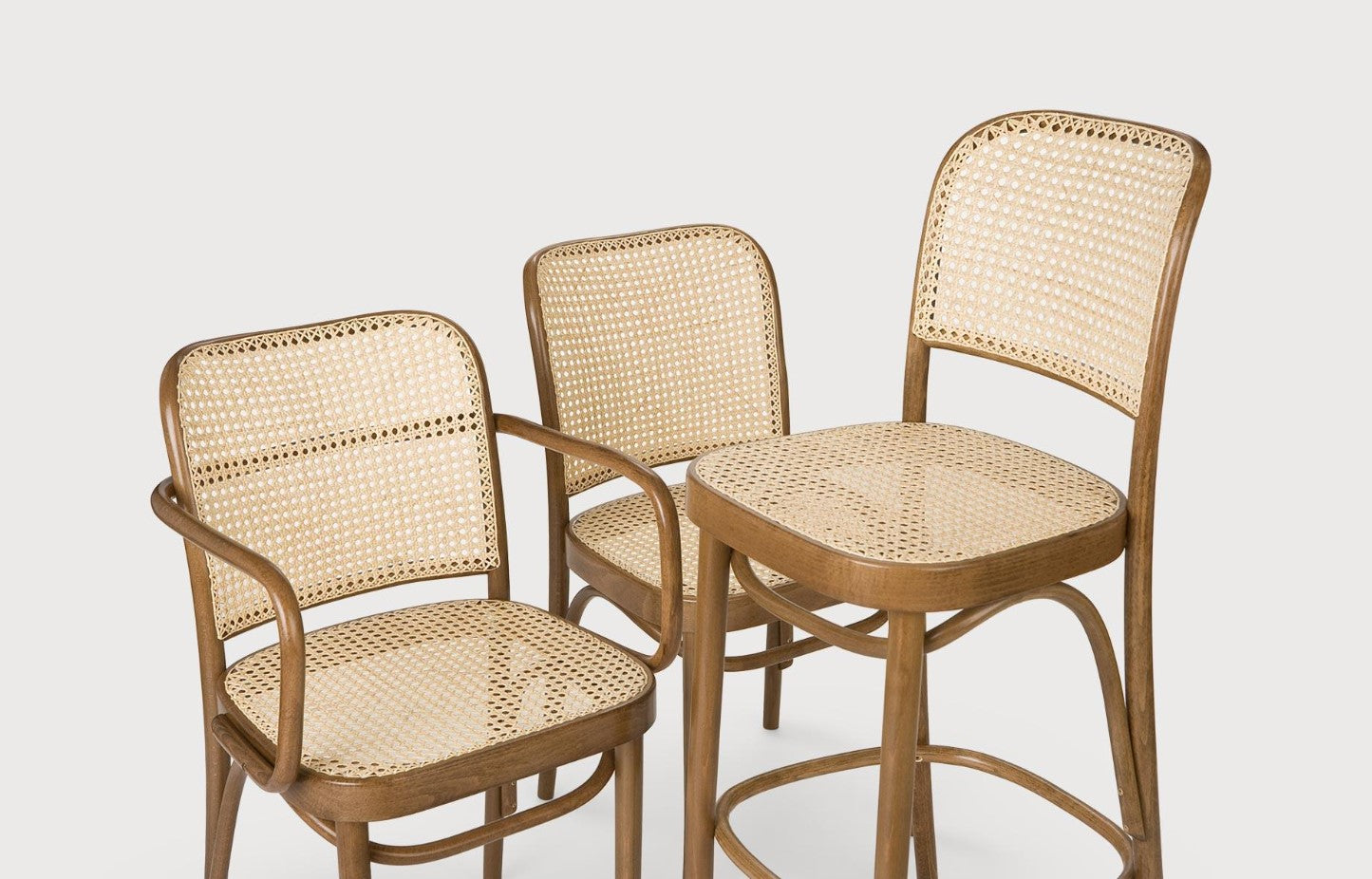 Hoker H-8110 bukové drevo