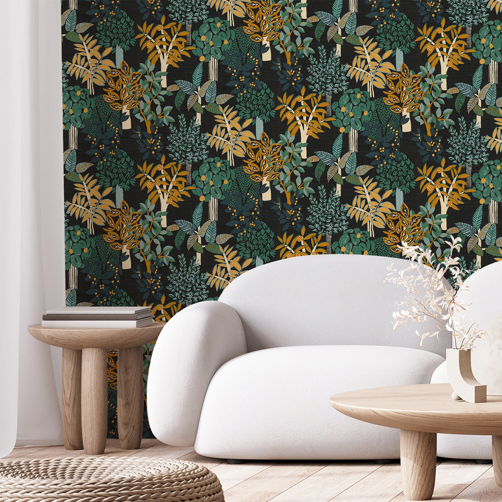 Štruktúrna tapeta s rastlinným motívom PERADENIYA - NOIR/MULTICO čierna so zelenou a oranžovou