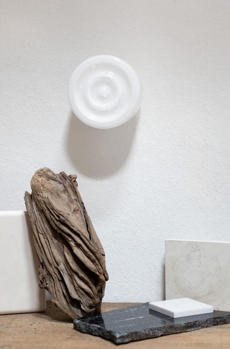 Plafon ATLANTIC mosiężny Embassy Interiors    Eye on Design