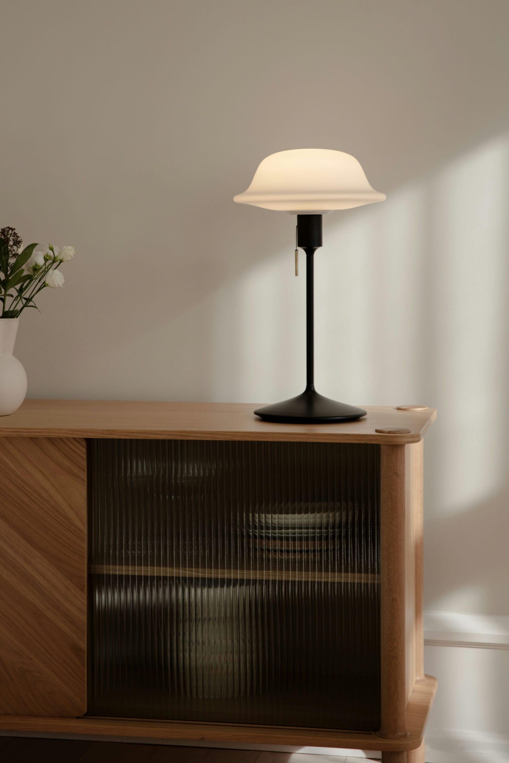 Podstawa lampy stołowej SANTE TABLE czarny UMAGE    Eye on Design