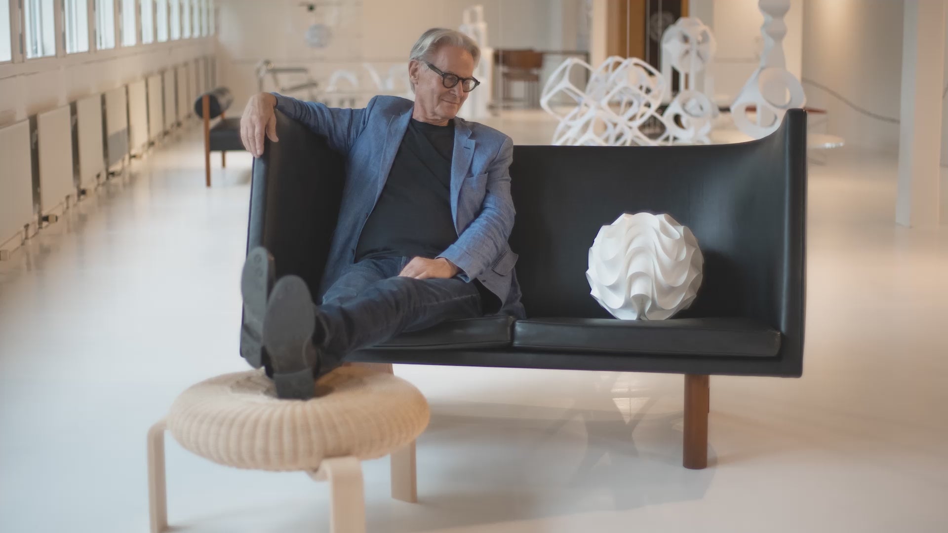 Závesná lampa MODEL 172 biela