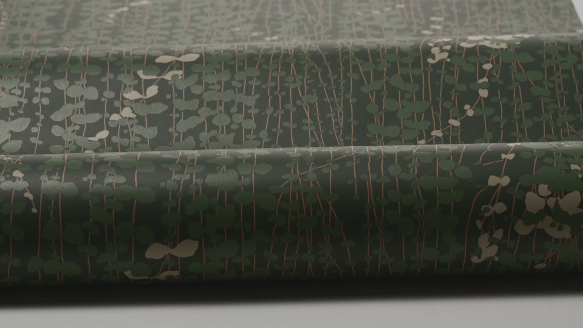 Tapeta s rastlinným vzorom listov RANKE zelená