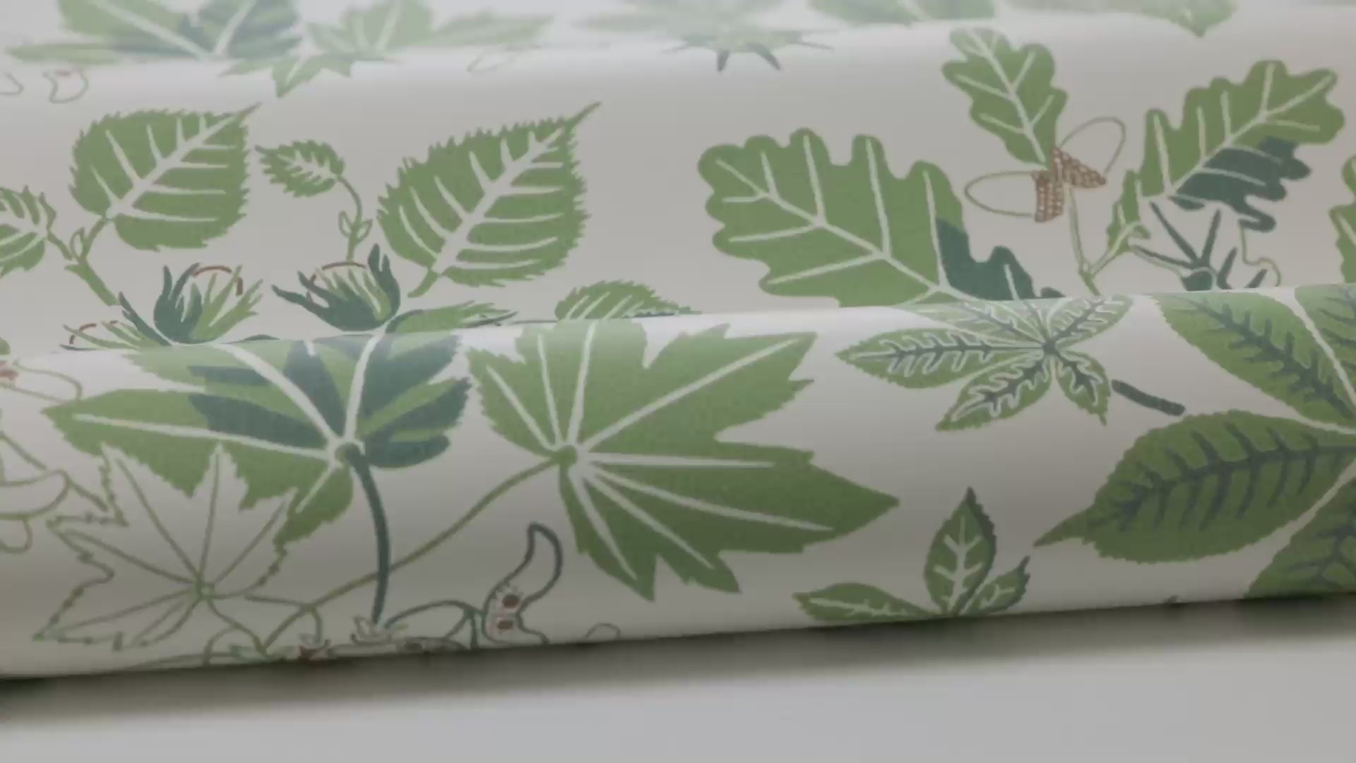 Tapeta s rastlinným motívom v listoch ARBORETUM krémová so zelenou