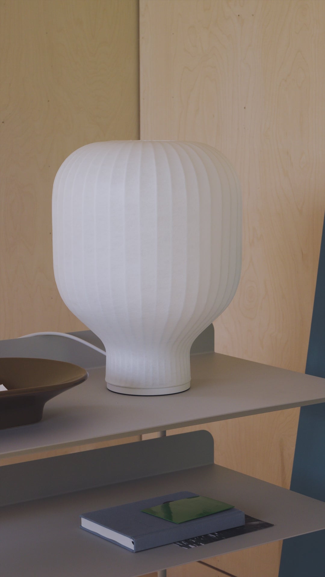 Lampa STRAND biela
