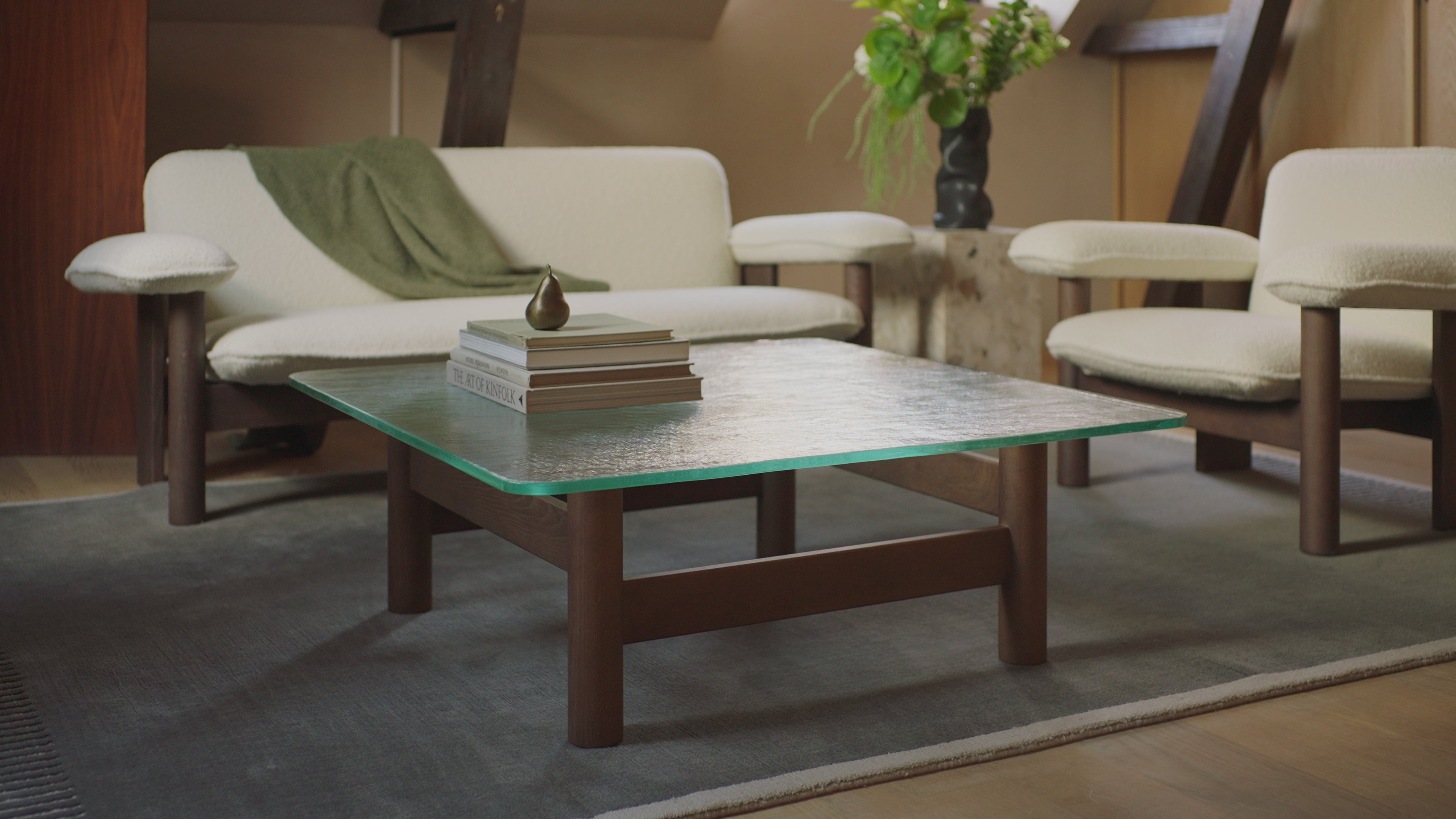 BRASILIA coffee table with glass top and walnut base