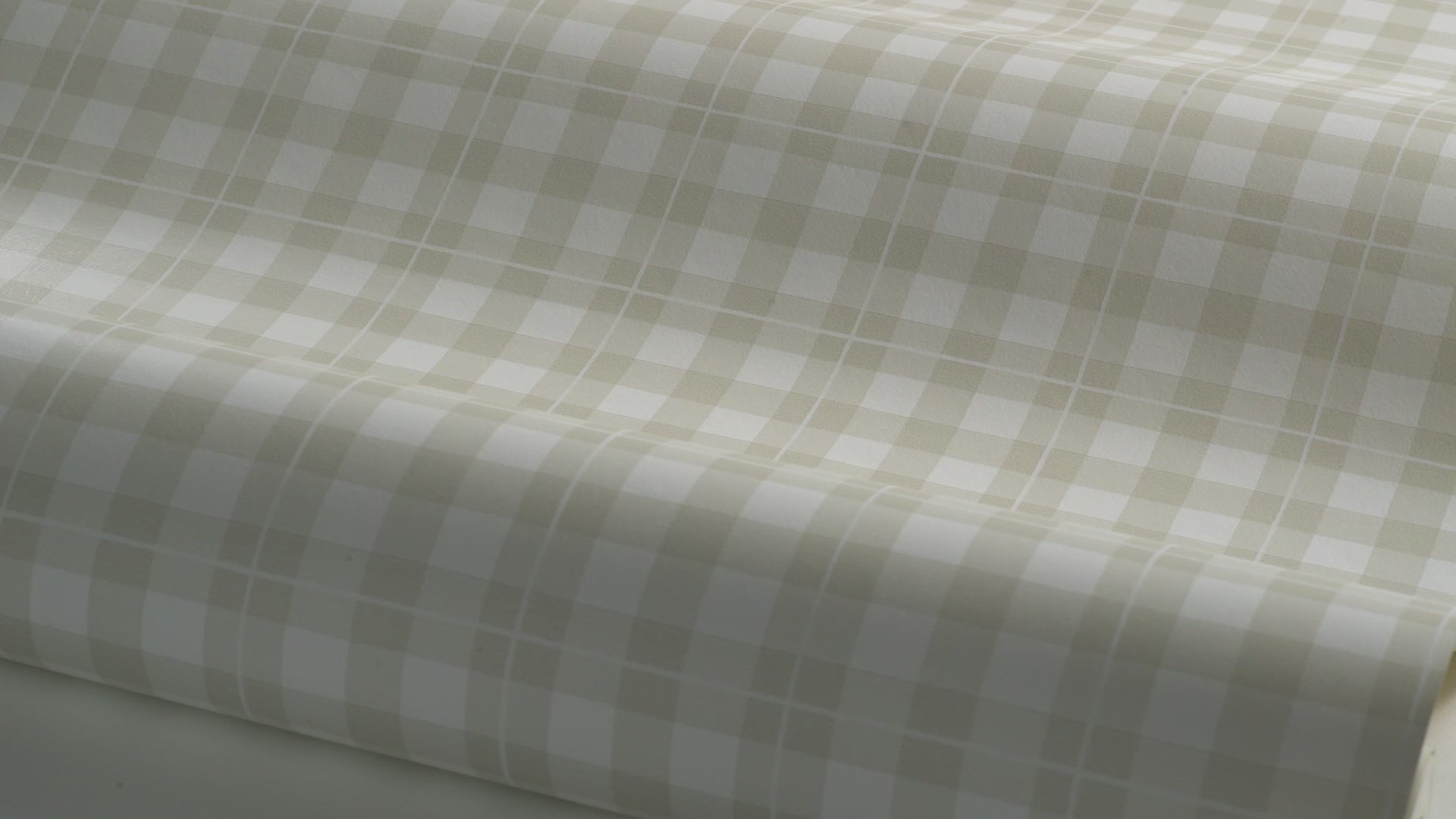 Tapeta s geometrickým vzorom v kocke FRIDA béžová s bielou